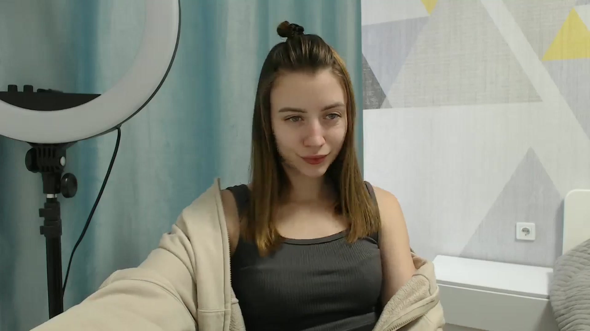 Gallery image thumbnail from Sulfate0's myfreecams stream on, 03/10/2025, 12:23 image 5 of 20
