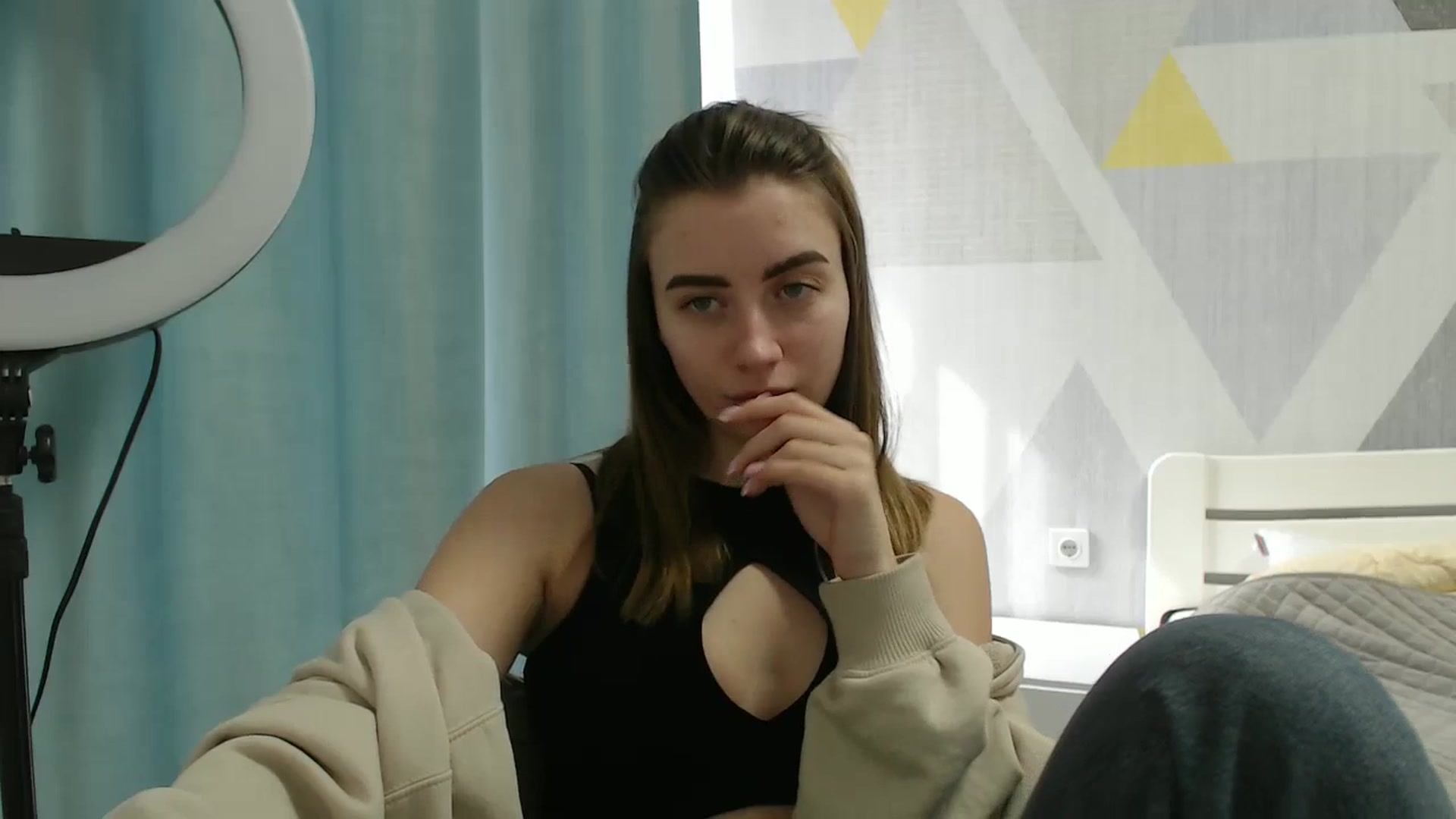 Gallery image thumbnail from Sulfate0's myfreecams stream on, 03/16/2025, 09:30 image 12 of 20