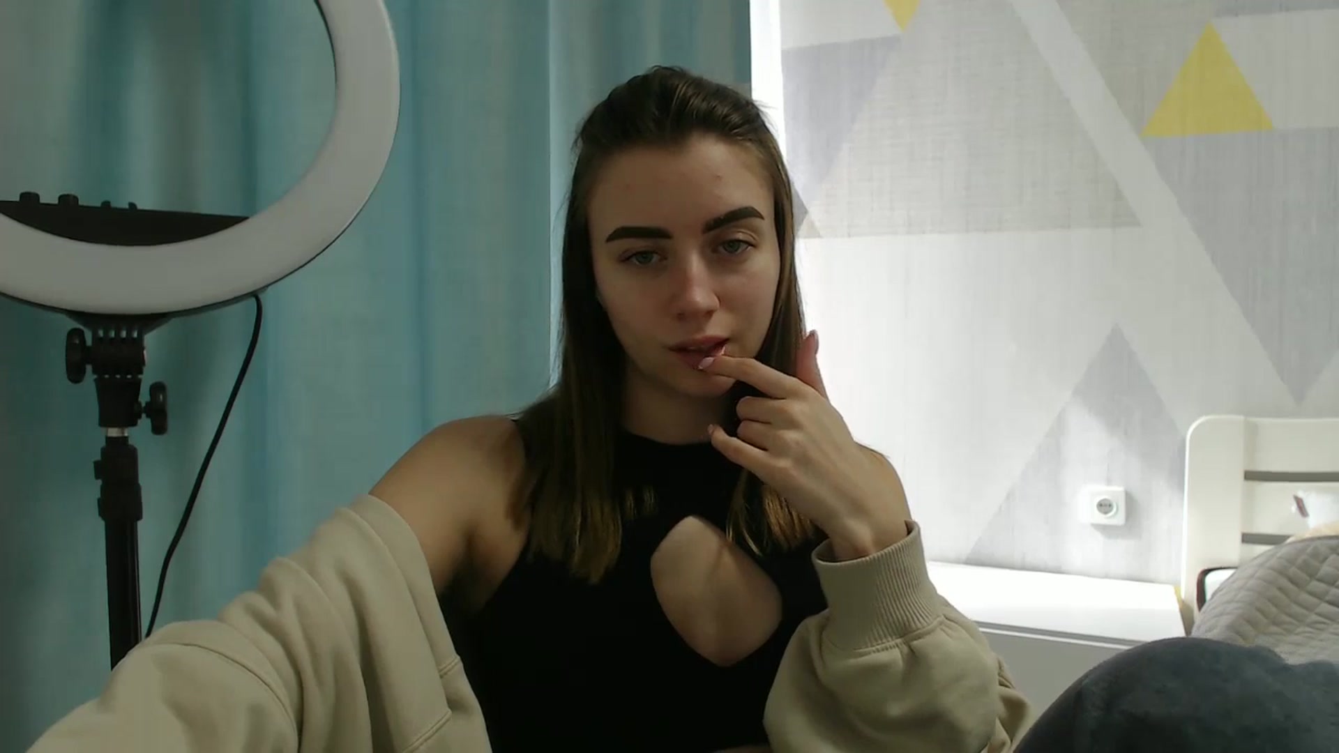 Gallery image thumbnail from Sulfate0's myfreecams stream on, 03/16/2025, 09:50 image 6 of 20