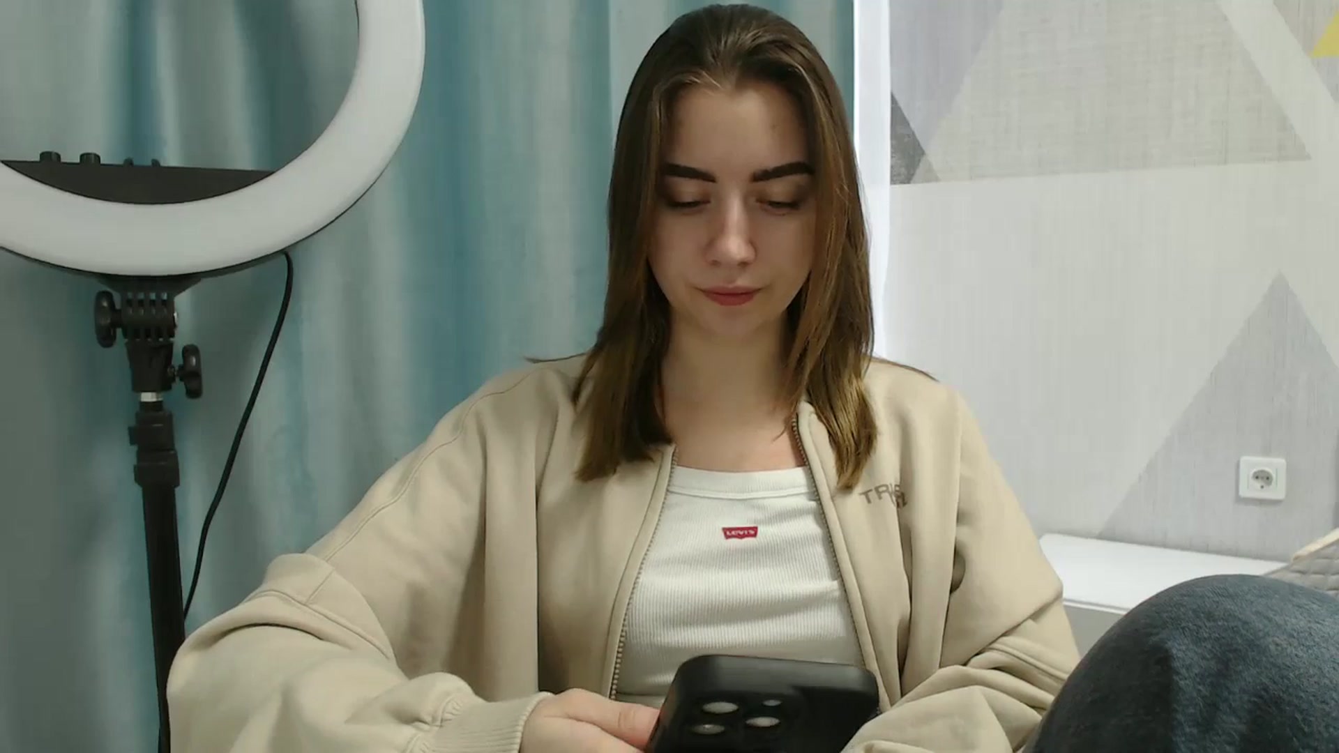 Gallery image thumbnail from Sulfate0's myfreecams stream on, 03/17/2025, 08:26 image 5 of 20