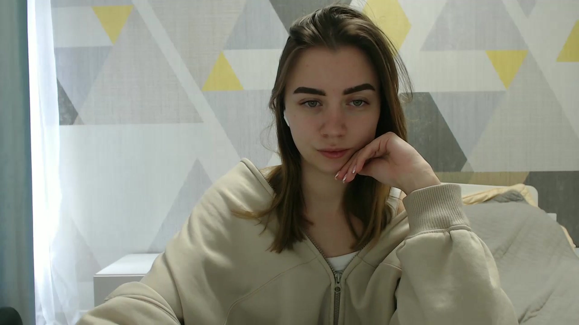 Gallery image thumbnail from Sulfate0's myfreecams stream on, 03/17/2025, 10:00 image 17 of 20