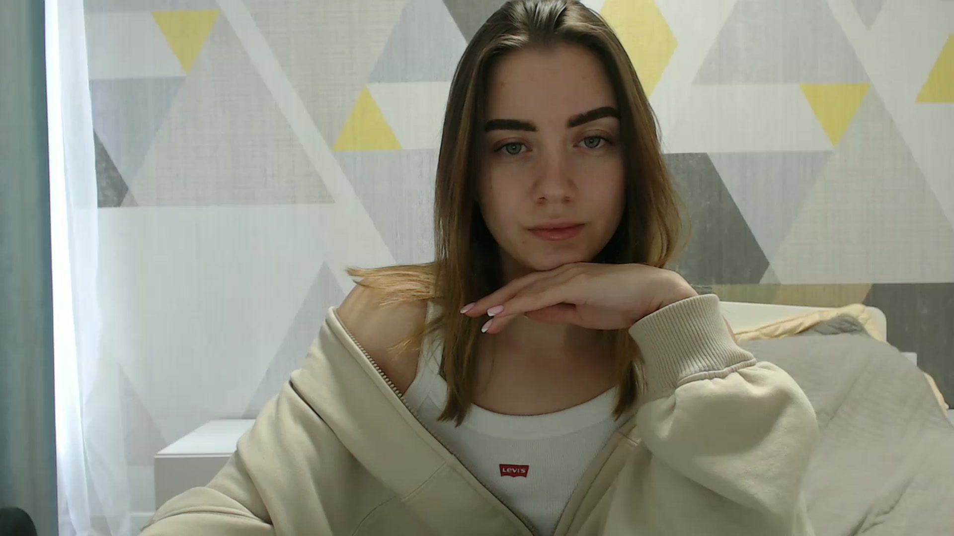 Gallery image thumbnail from Sulfate0's myfreecams stream on, 03/17/2025, 10:00 image 8 of 20