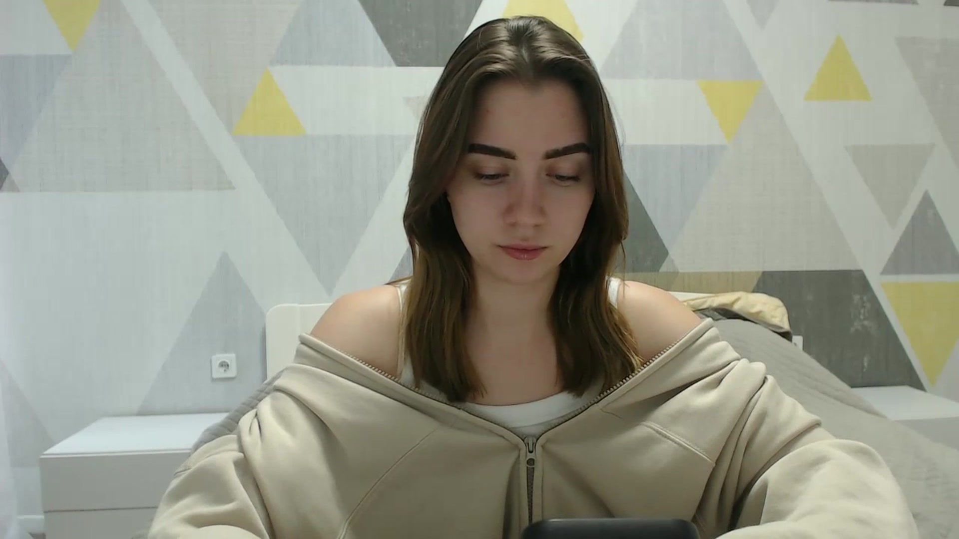 Gallery image thumbnail from Sulfate0's myfreecams stream on, 03/17/2025, 11:17 image 15 of 20