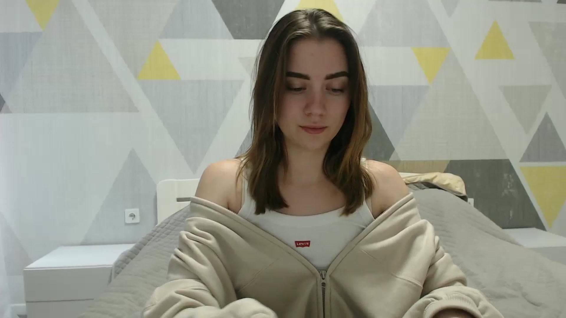 Gallery image thumbnail from Sulfate0's myfreecams stream on, 03/17/2025, 11:17 image 12 of 20