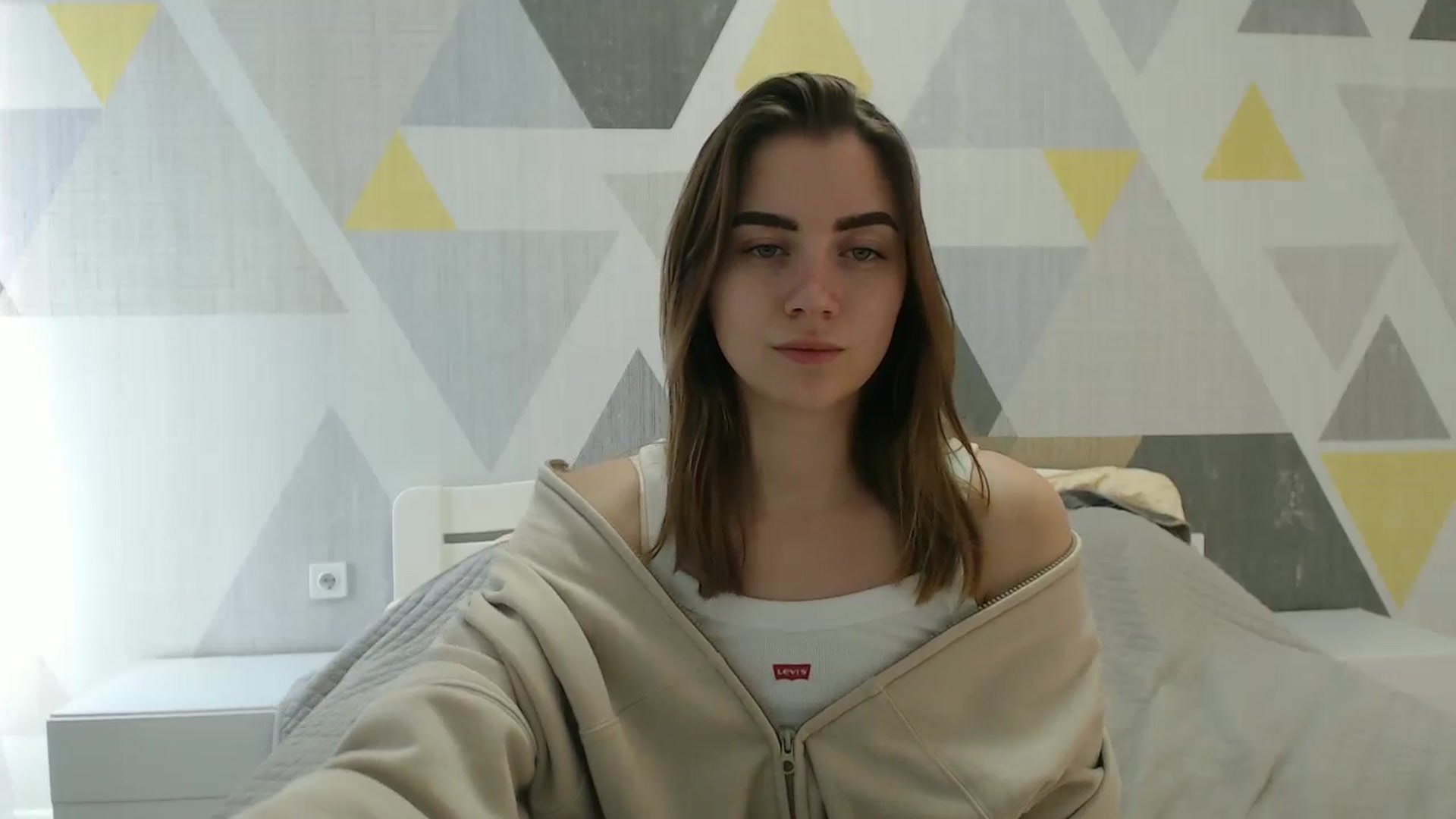 Gallery image thumbnail from Sulfate0's myfreecams stream on, 03/17/2025, 12:18 image 10 of 20