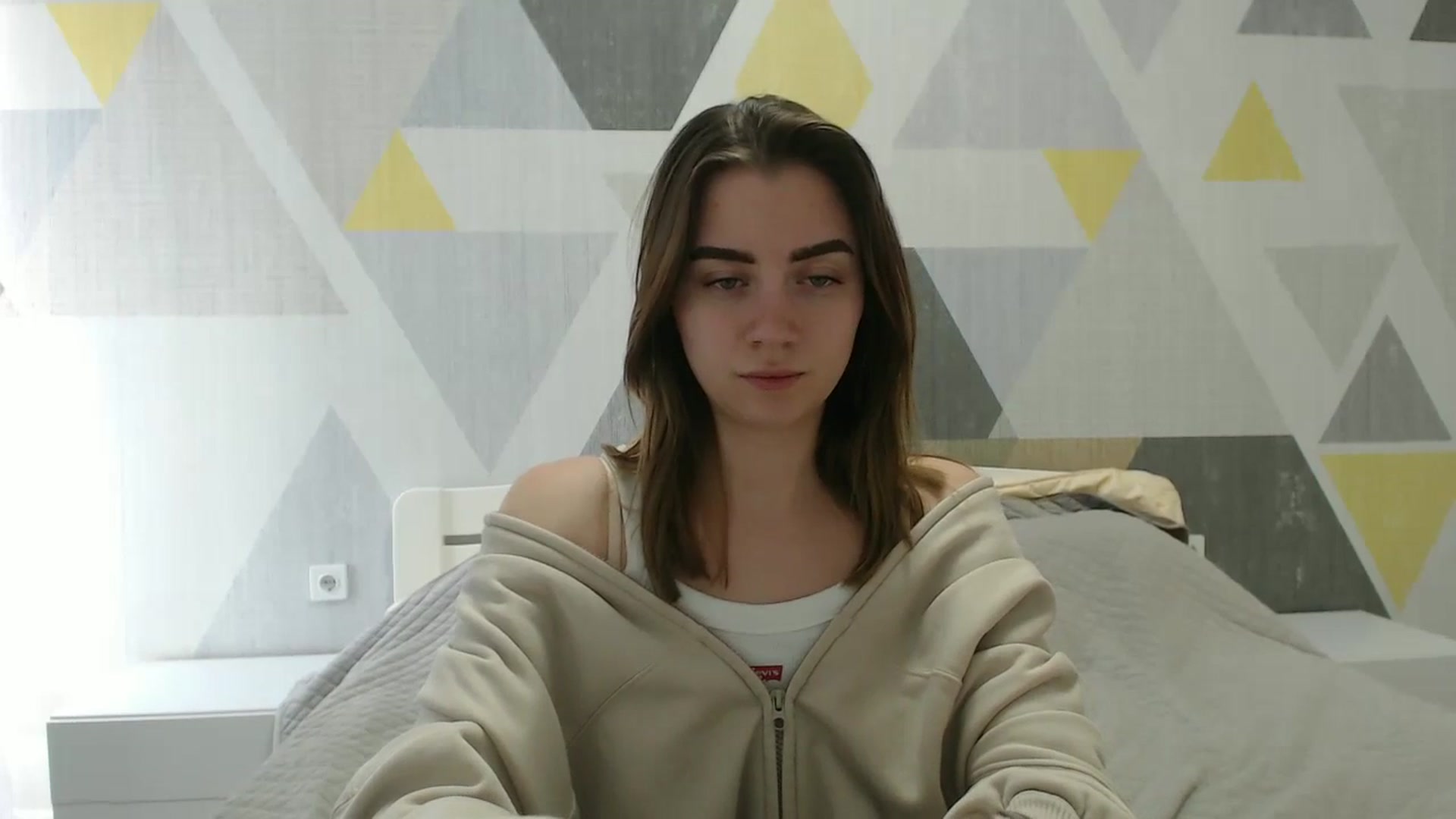 Gallery image thumbnail from Sulfate0's myfreecams stream on, 03/17/2025, 12:18 image 8 of 20