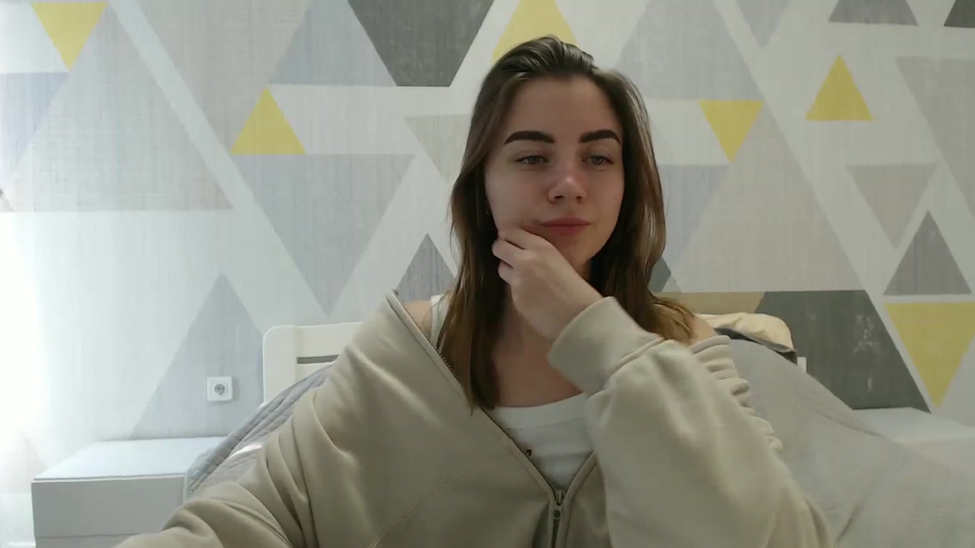 Gallery image thumbnail from Sulfate0's myfreecams stream on, 03/17/2025, 12:18 image 15 of 20