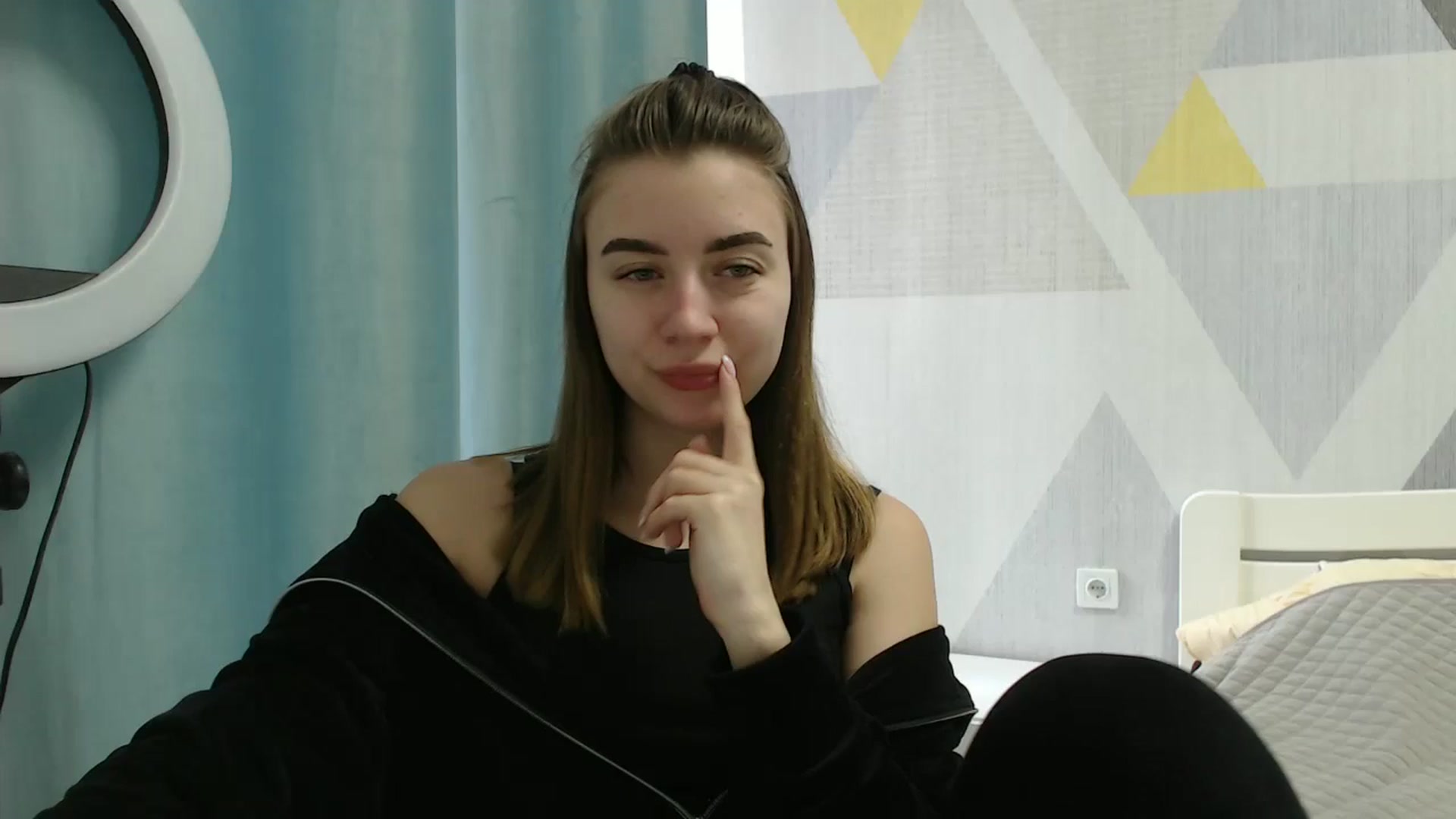 Gallery image thumbnail from Sulfate0's myfreecams stream on, 03/19/2025, 07:43 image 1 of 20
