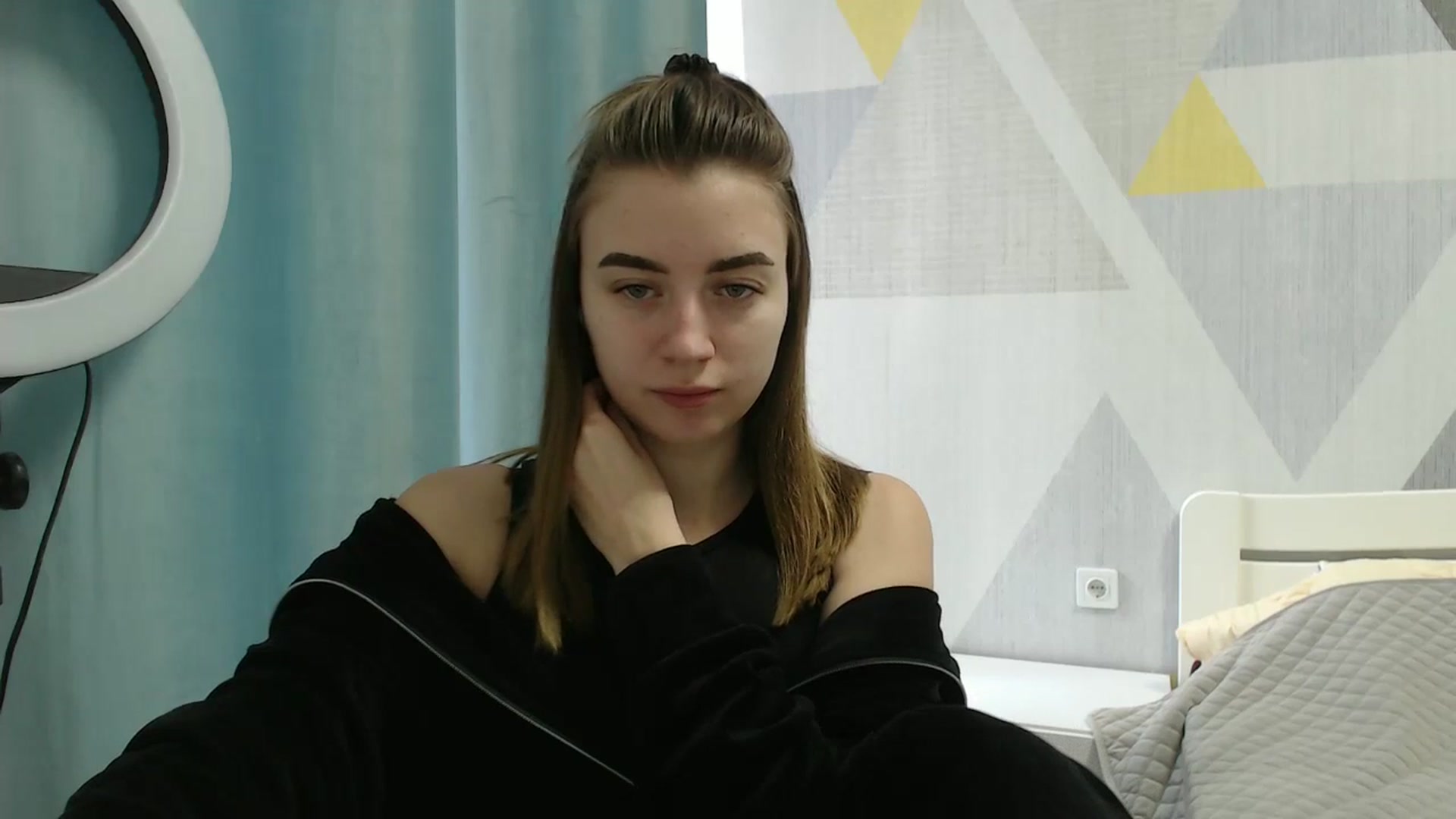 Gallery image thumbnail from Sulfate0's myfreecams stream on, 03/19/2025, 07:43 image 2 of 20