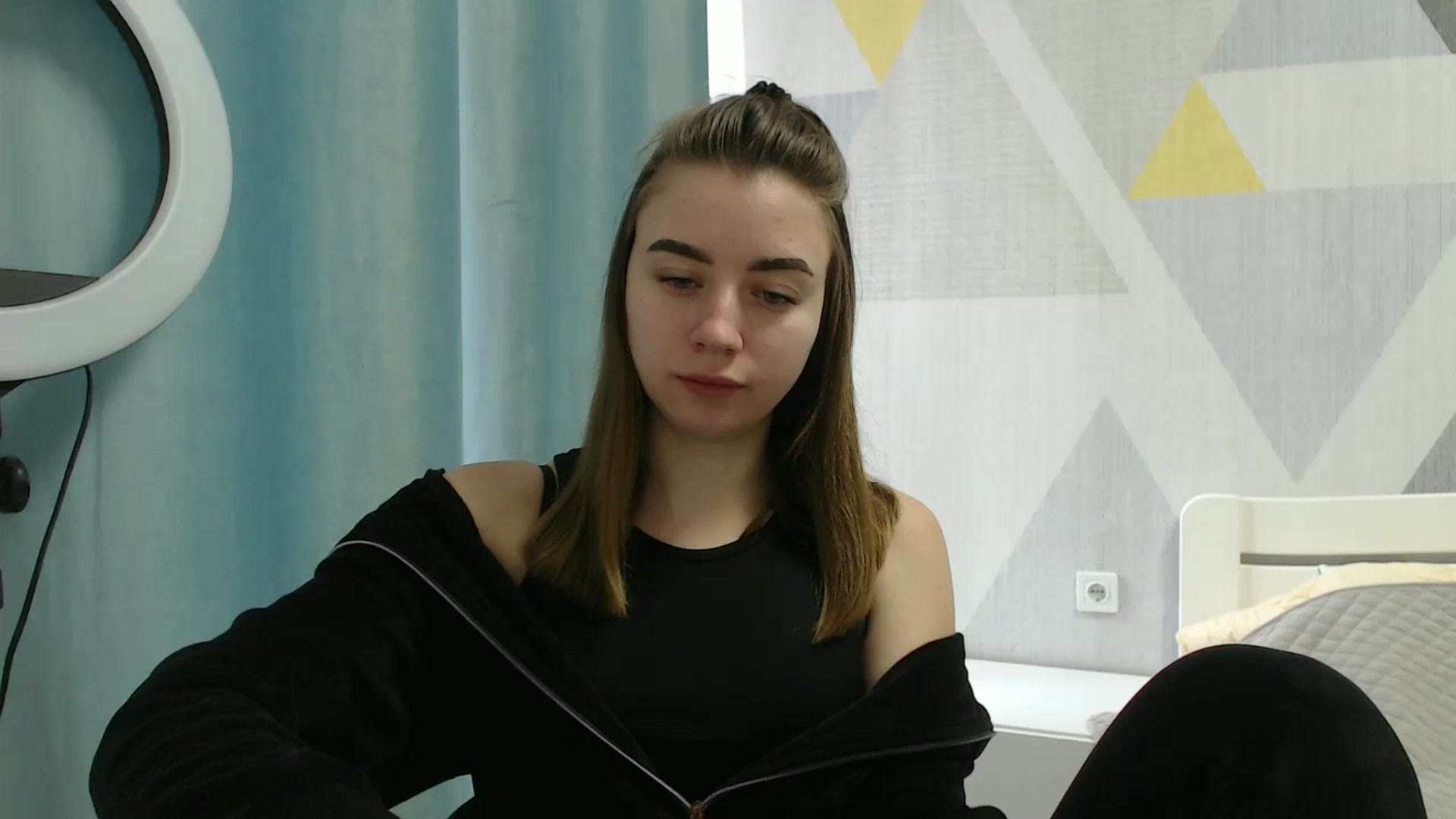 Gallery image thumbnail from Sulfate0's myfreecams stream on, 03/19/2025, 07:43 image 8 of 20
