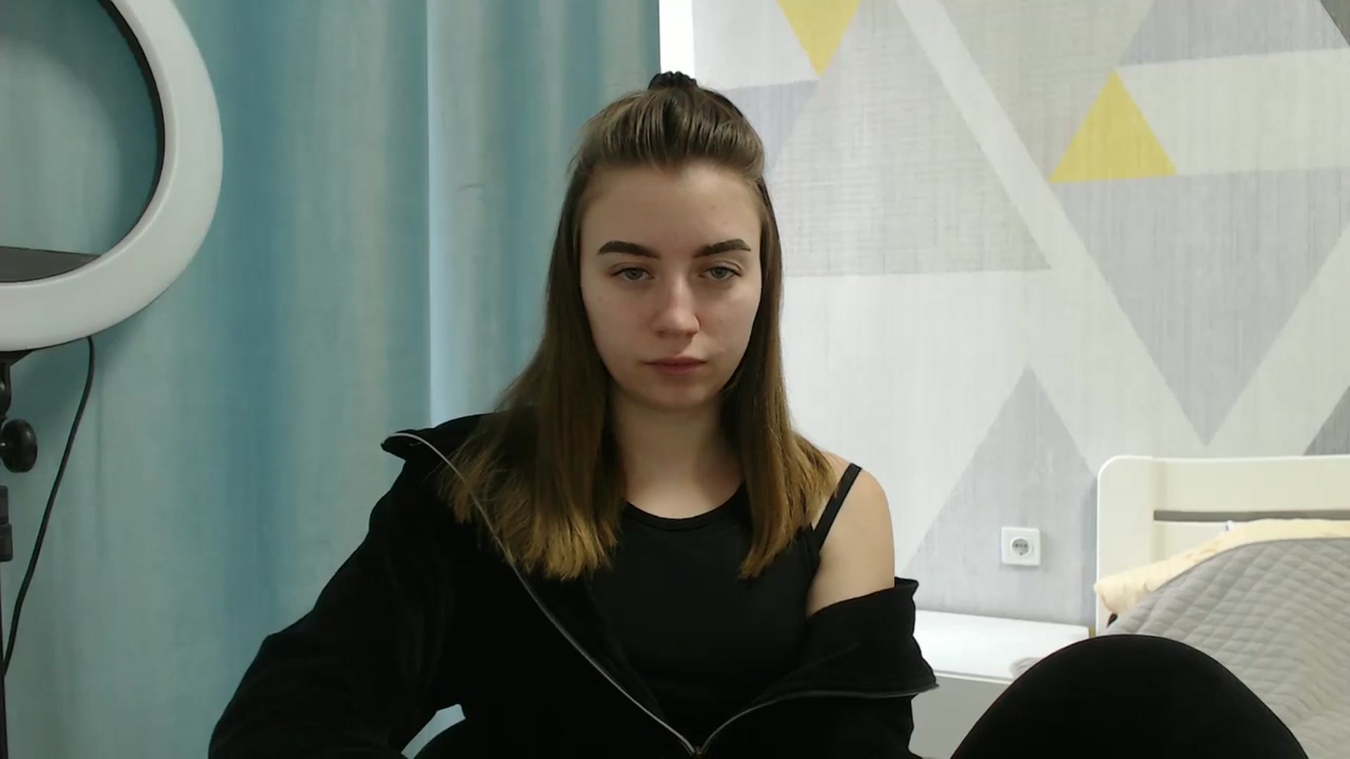 Gallery image thumbnail from Sulfate0's myfreecams stream on, 03/19/2025, 07:43 image 19 of 20