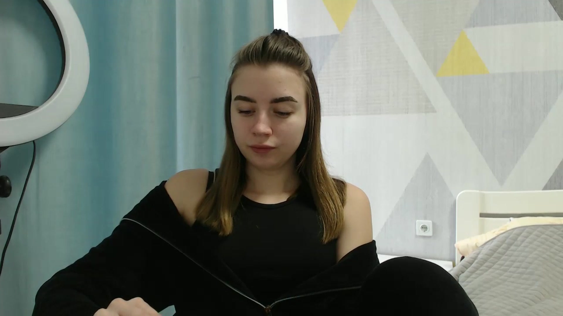 Gallery image thumbnail from Sulfate0's myfreecams stream on, 03/19/2025, 07:43 image 7 of 20