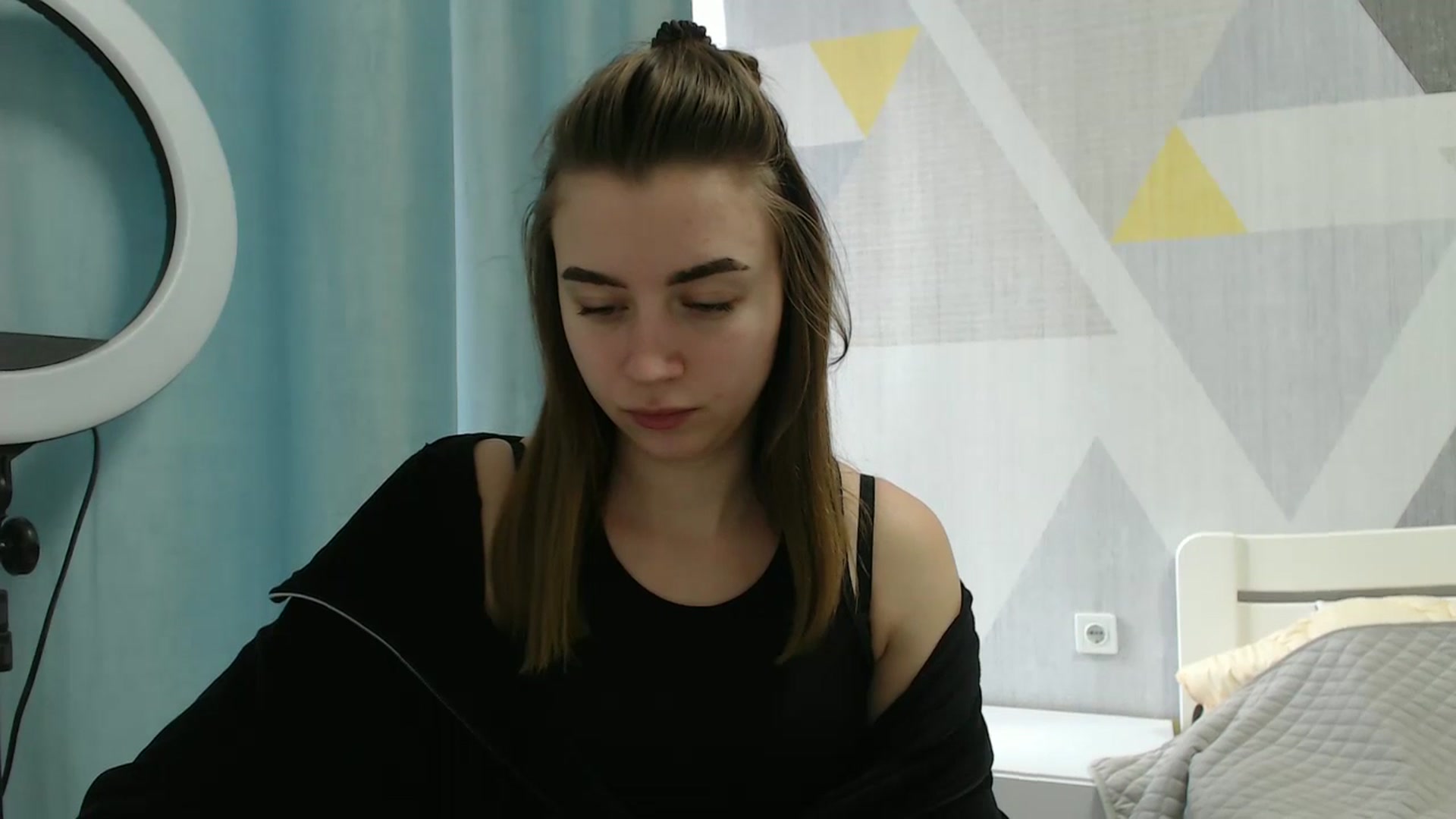 Gallery image thumbnail from Sulfate0's myfreecams stream on, 03/19/2025, 08:37 image 4 of 20