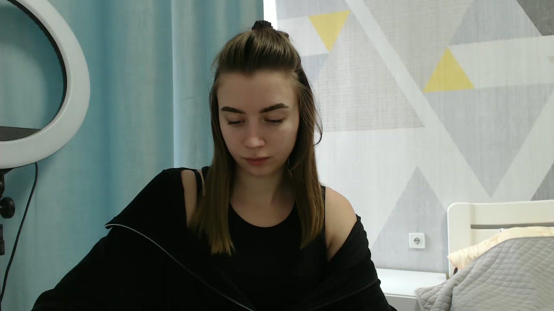 Gallery image thumbnail from Sulfate0's myfreecams stream on, 03/19/2025, 08:37 image 5 of 20