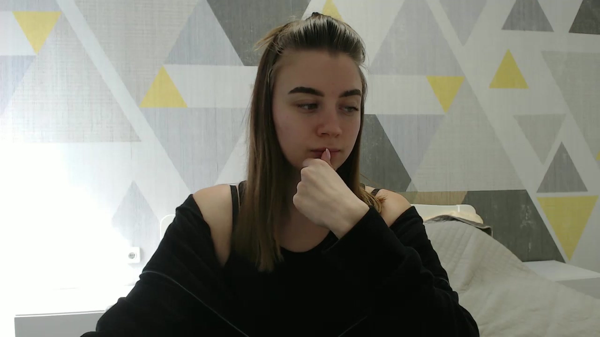 Gallery image thumbnail from Sulfate0's myfreecams stream on, 03/19/2025, 09:35 image 3 of 20