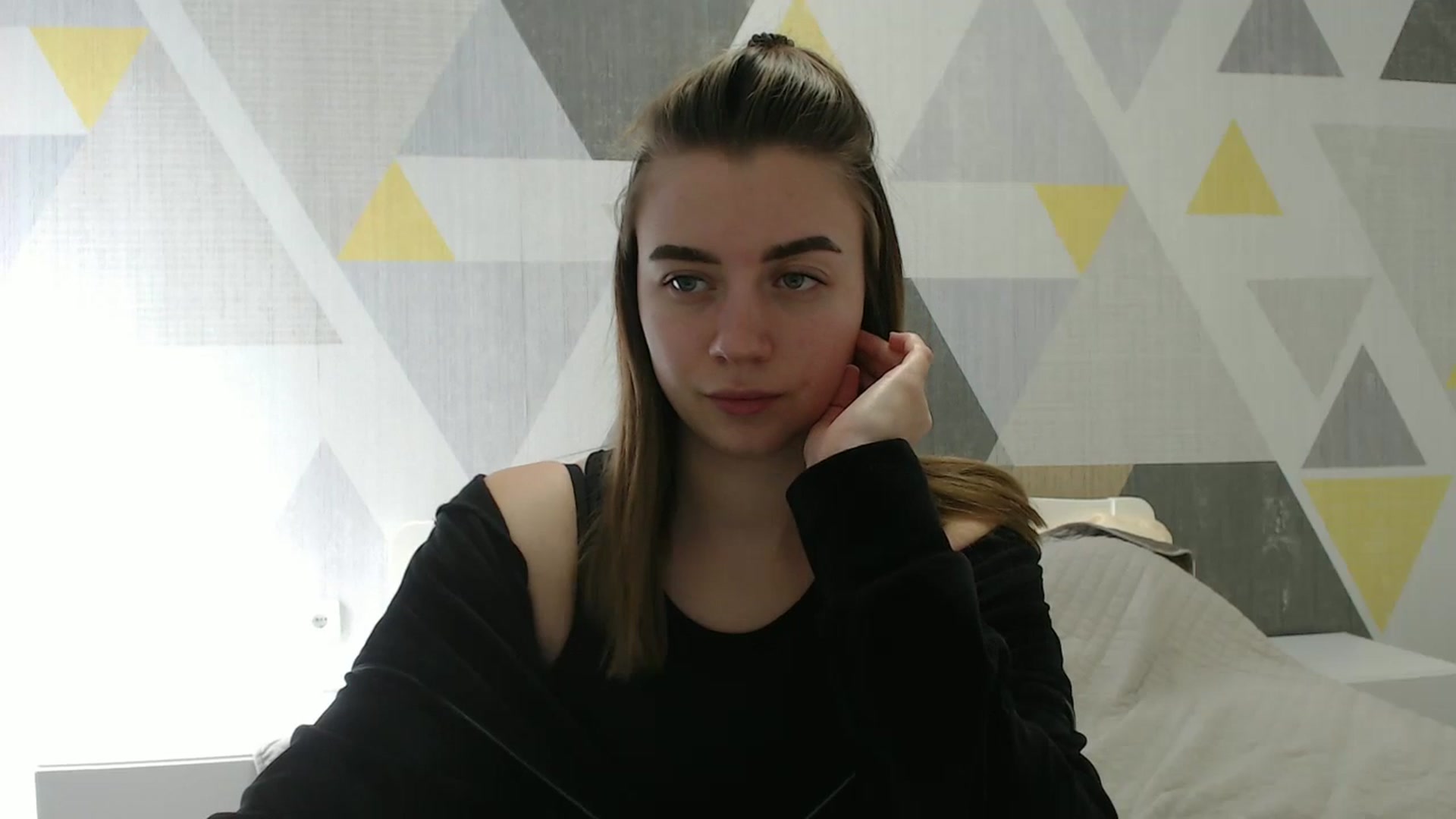 Gallery image thumbnail from Sulfate0's myfreecams stream on, 03/19/2025, 09:35 image 5 of 20