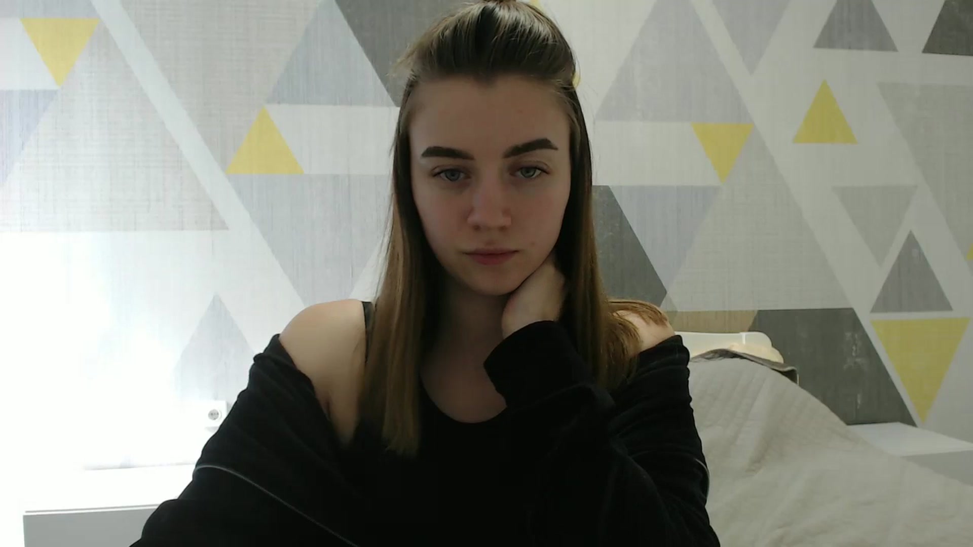 Gallery image thumbnail from Sulfate0's myfreecams stream on, 03/19/2025, 09:35 image 11 of 20