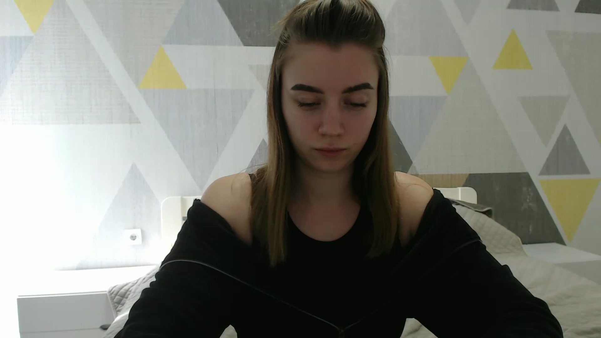 Gallery image thumbnail from Sulfate0's myfreecams stream on, 03/19/2025, 10:04 image 10 of 20