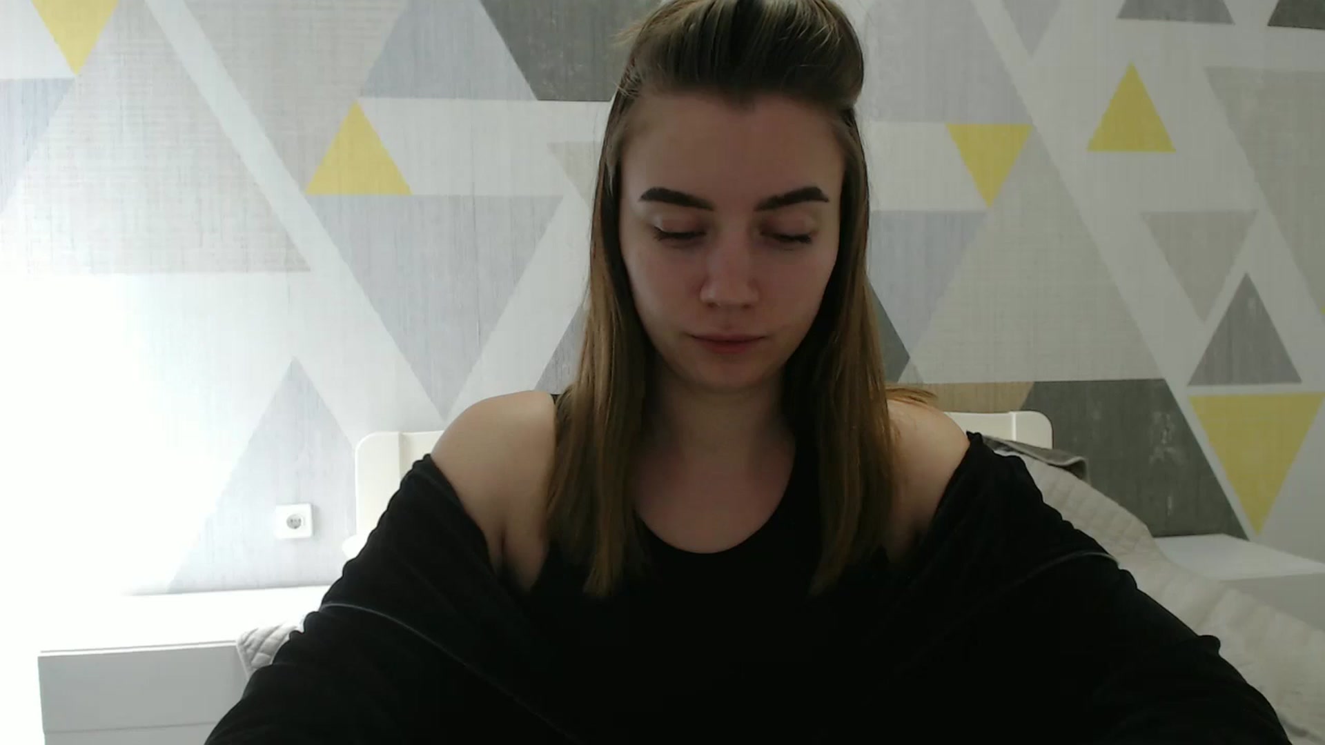 Gallery image thumbnail from Sulfate0's myfreecams stream on, 03/19/2025, 10:34 image 5 of 20