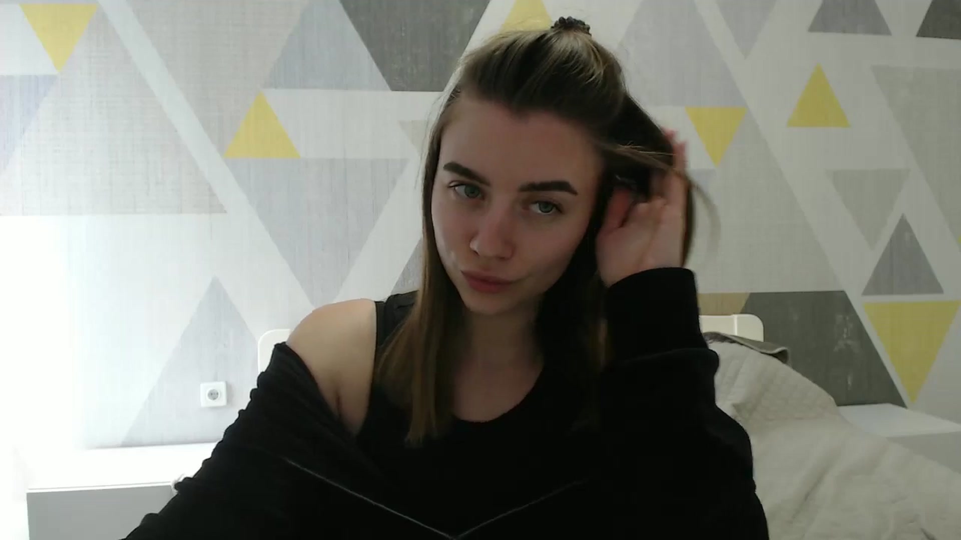 Gallery image thumbnail from Sulfate0's myfreecams stream on, 03/19/2025, 10:34 image 19 of 20