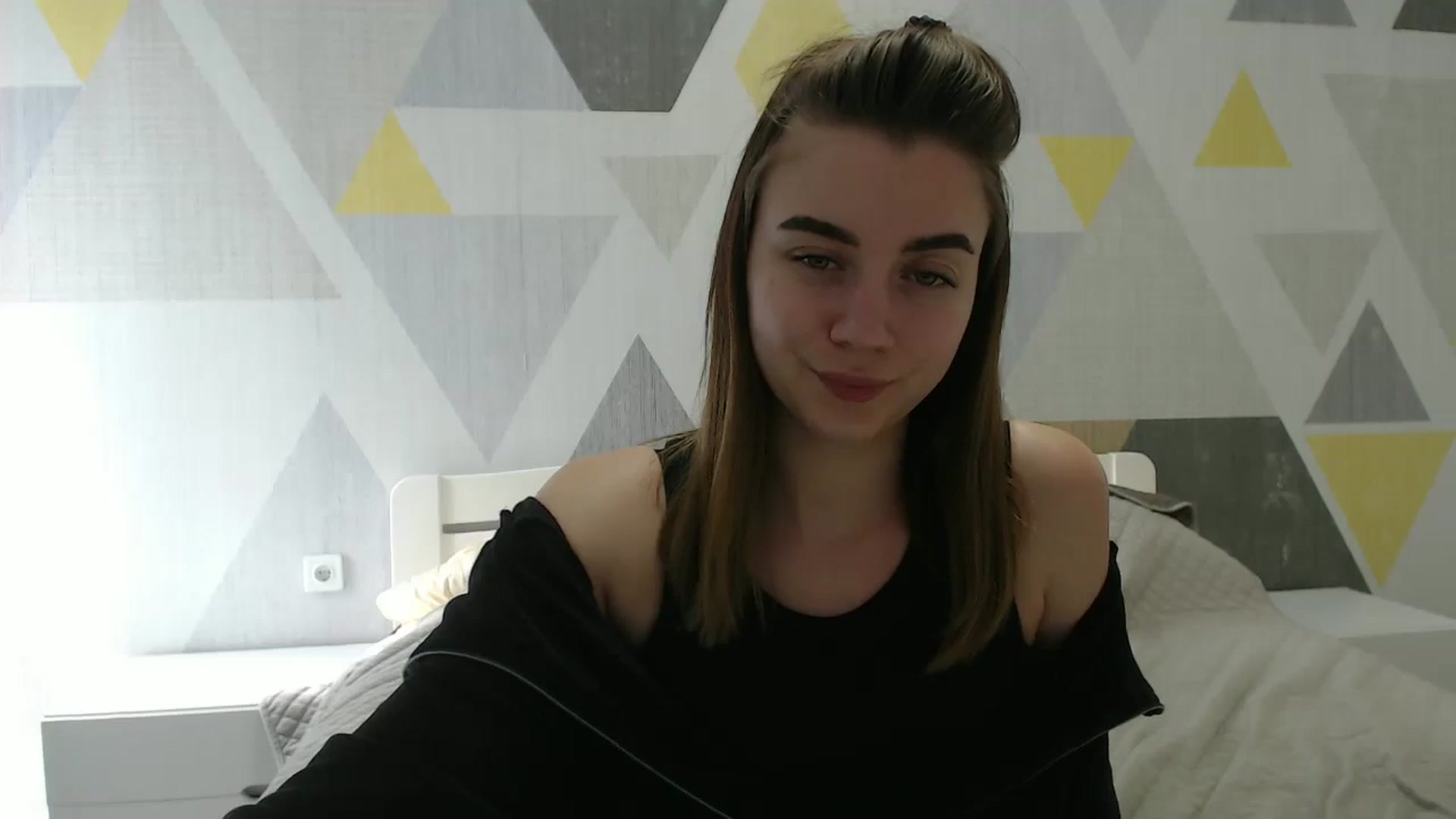 Gallery image thumbnail from Sulfate0's myfreecams stream on, 03/19/2025, 10:34 image 10 of 20