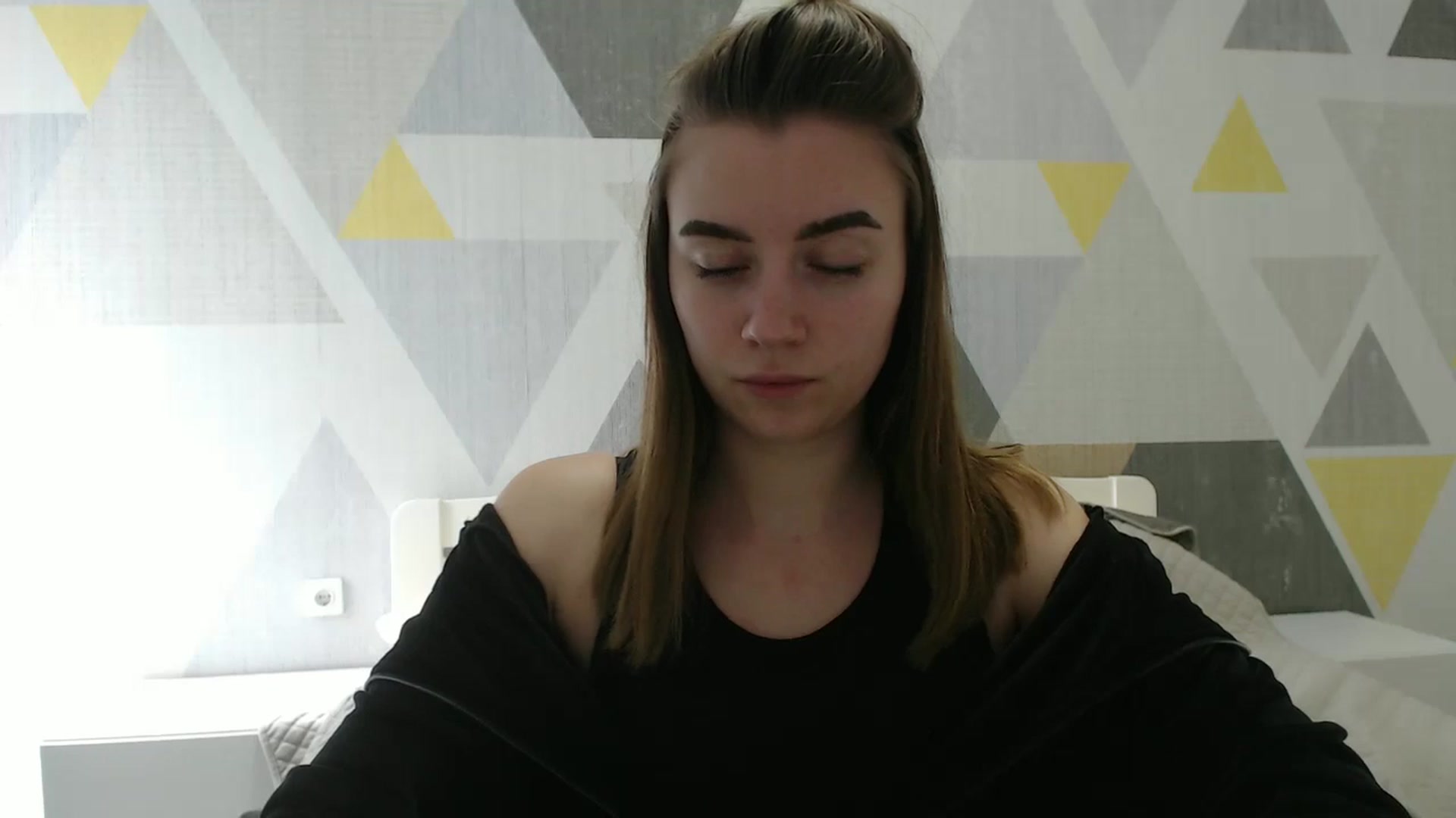 Gallery image thumbnail from Sulfate0's myfreecams stream on, 03/19/2025, 10:34 image 12 of 20