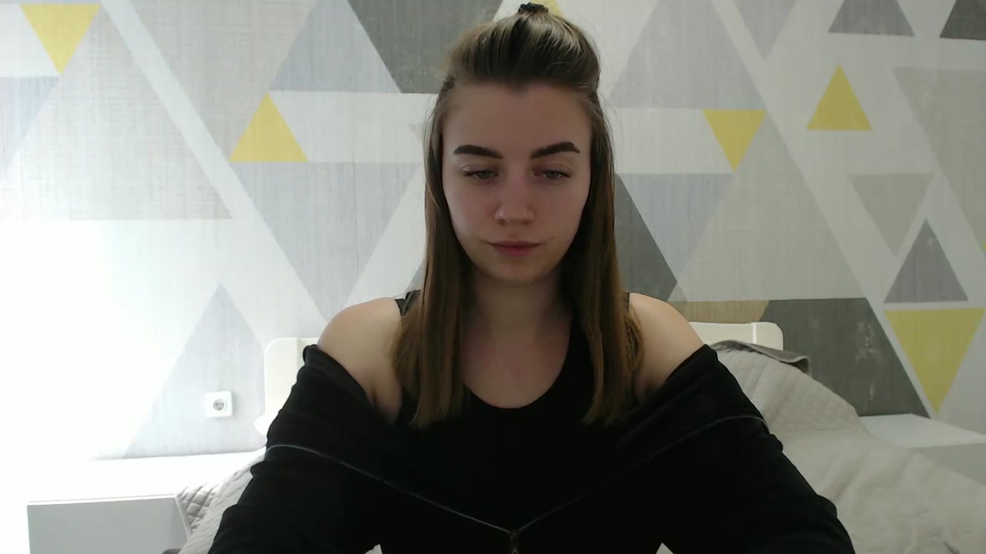 Gallery image thumbnail from Sulfate0's myfreecams stream on, 03/19/2025, 10:34 image 16 of 20
