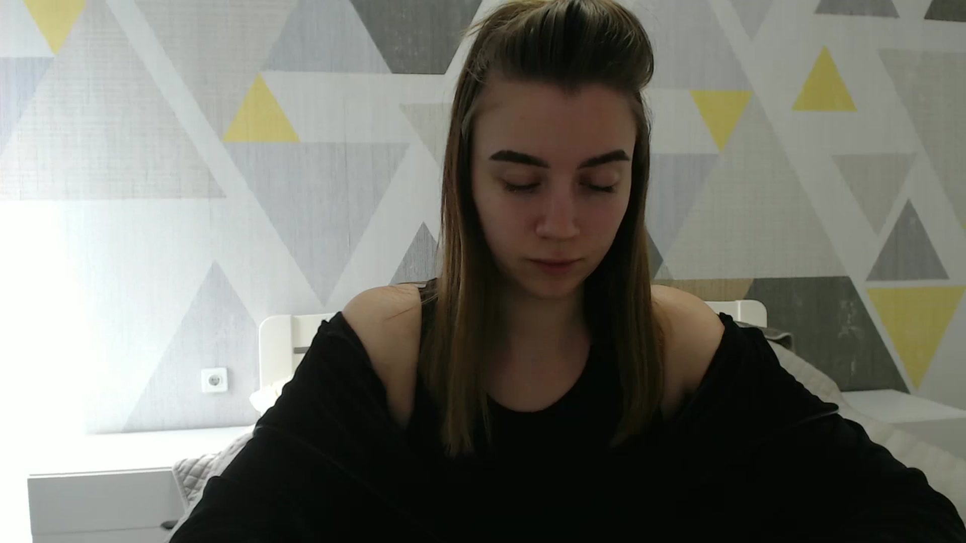 Gallery image thumbnail from Sulfate0's myfreecams stream on, 03/19/2025, 10:34 image 8 of 20