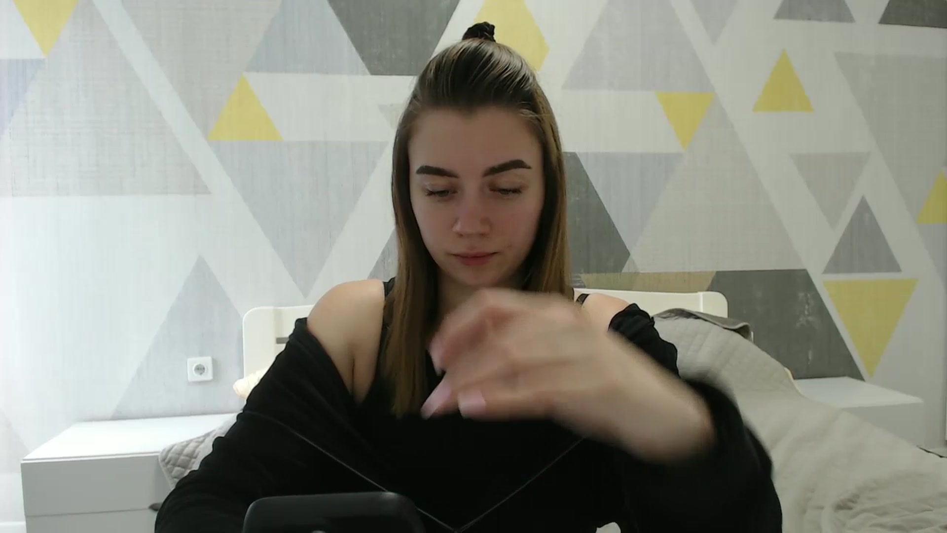 Gallery image thumbnail from Sulfate0's myfreecams stream on, 03/19/2025, 11:14 image 17 of 20