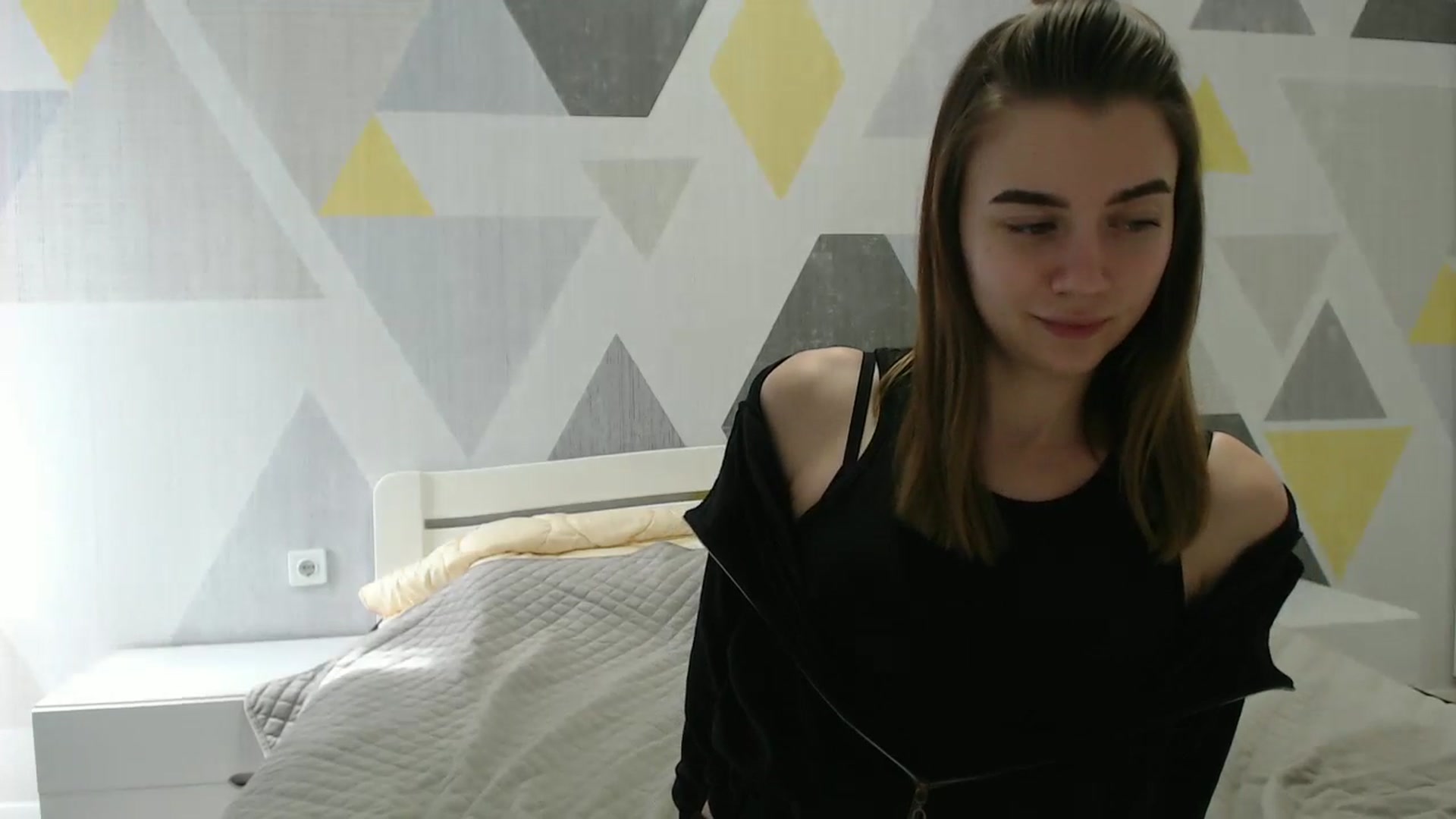Gallery image thumbnail from Sulfate0's myfreecams stream on, 03/19/2025, 11:14 image 11 of 20