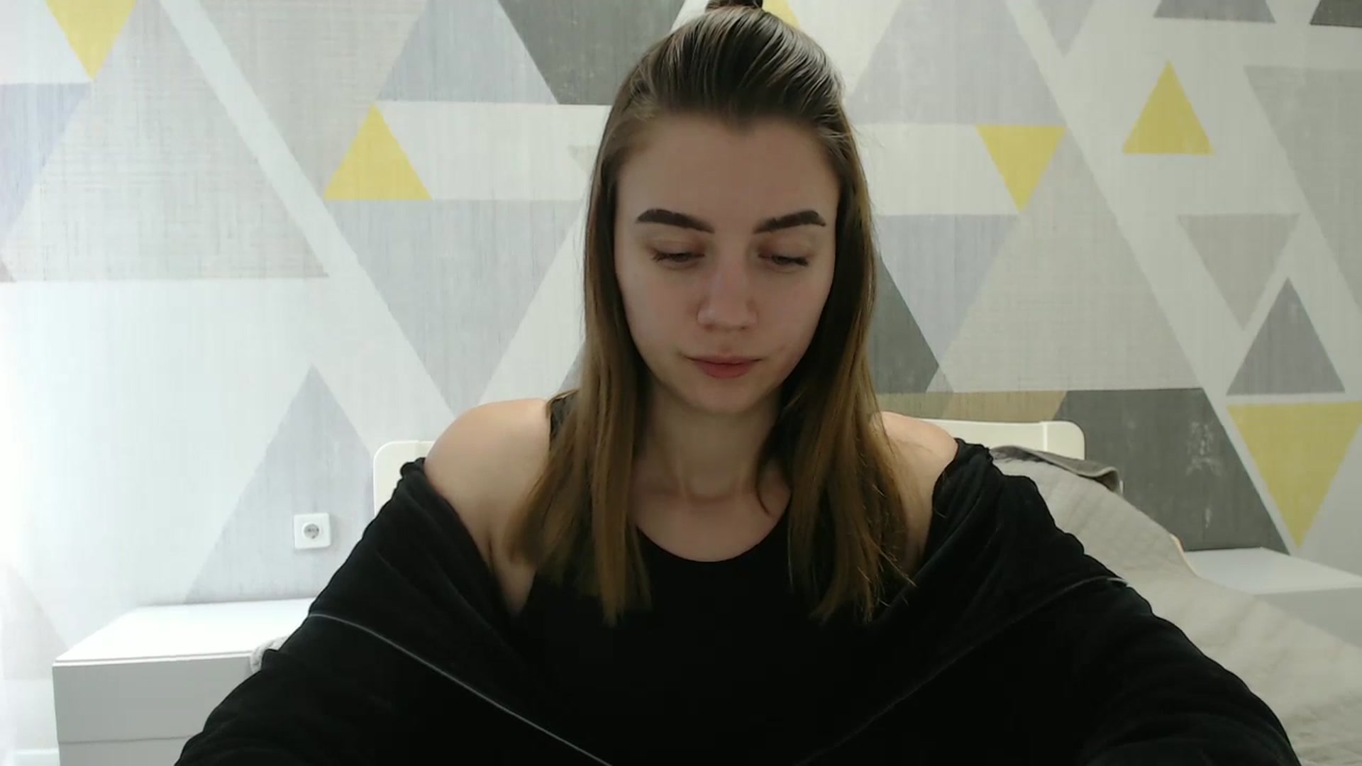 Gallery image thumbnail from Sulfate0's myfreecams stream on, 03/19/2025, 11:14 image 20 of 20