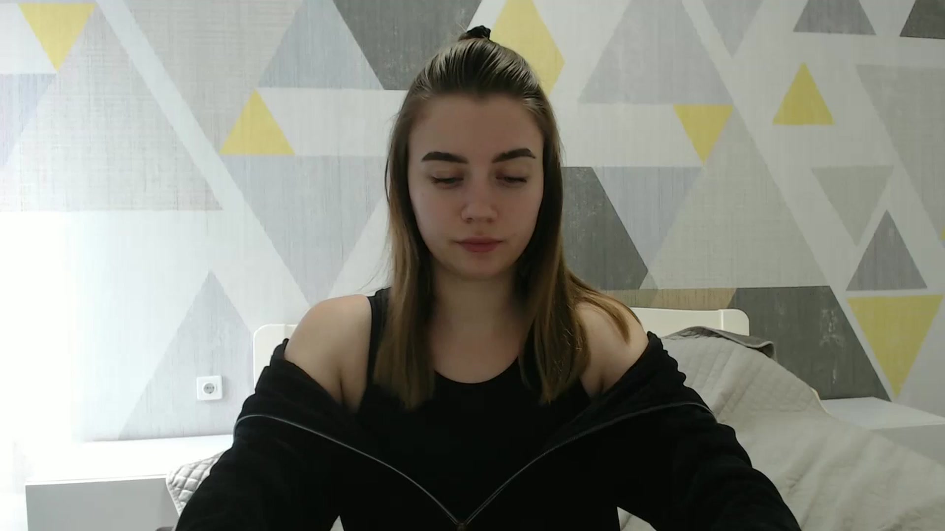 Gallery image thumbnail from Sulfate0's myfreecams stream on, 03/19/2025, 11:14 image 1 of 20