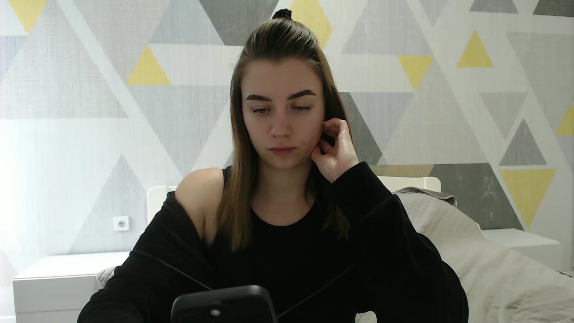 Gallery image thumbnail from Sulfate0's myfreecams stream on, 03/19/2025, 11:14 image 14 of 20