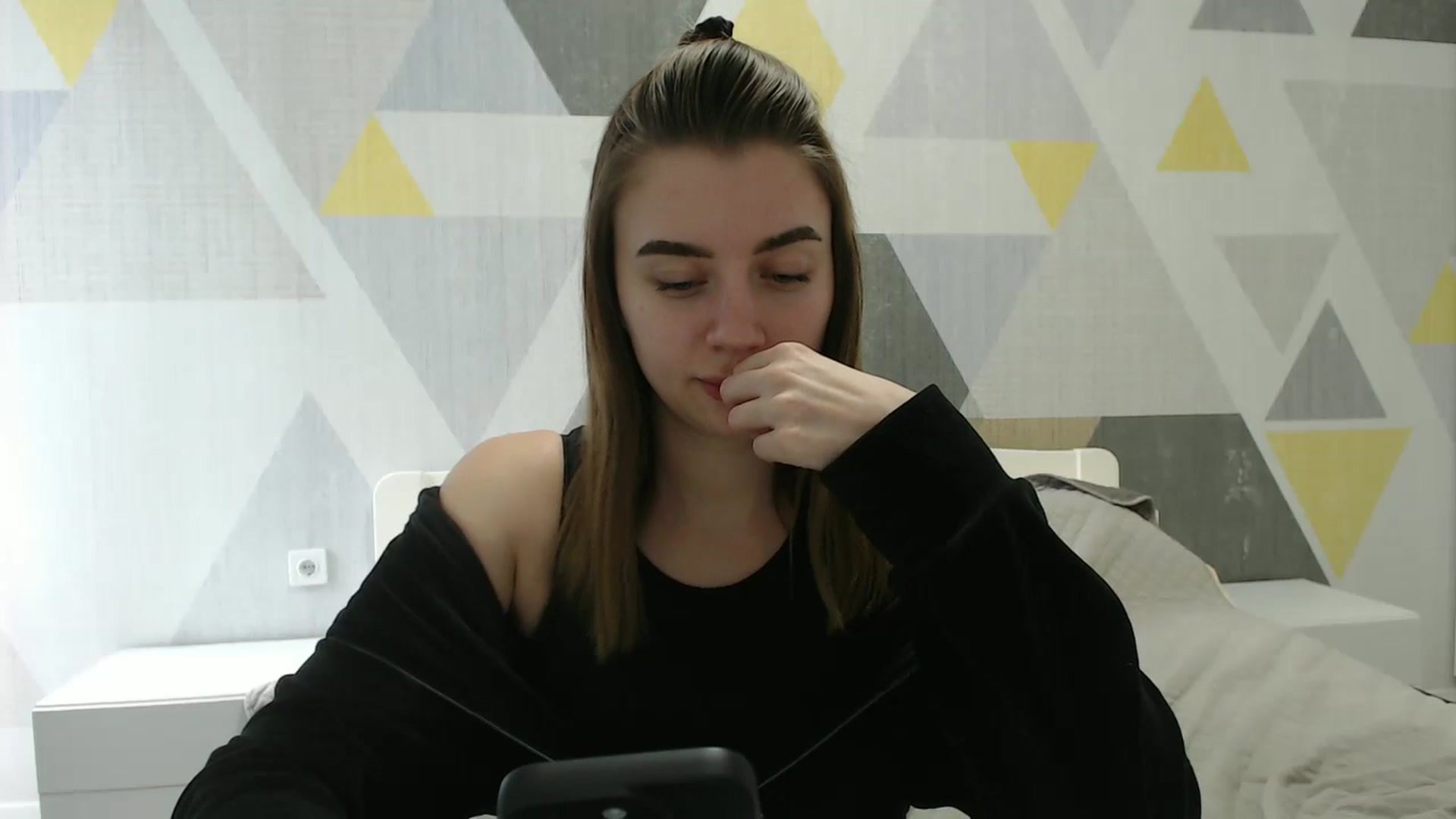 Gallery image thumbnail from Sulfate0's myfreecams stream on, 03/19/2025, 11:14 image 13 of 20
