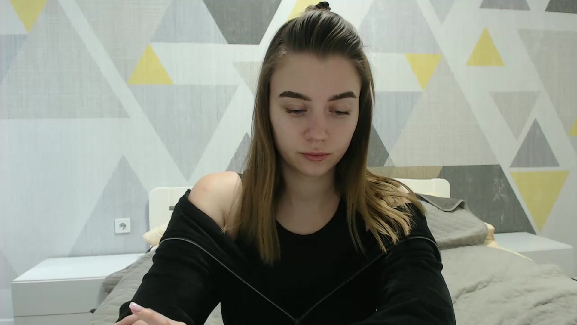 Gallery image thumbnail from Sulfate0's myfreecams stream on, 03/19/2025, 11:51 image 4 of 20