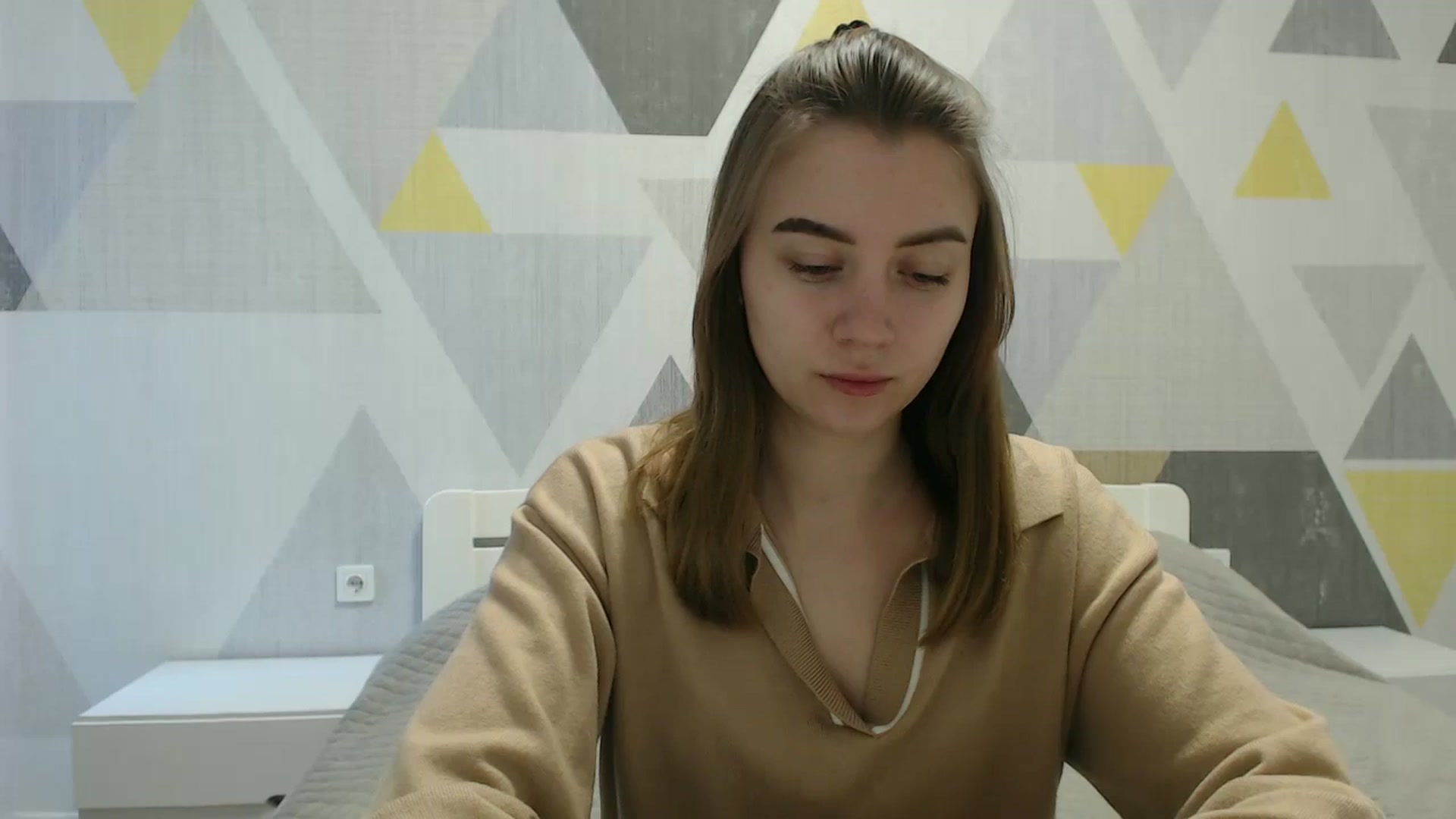 Gallery image thumbnail from Sulfate0's myfreecams stream on, 03/20/2025, 07:54 image 10 of 20