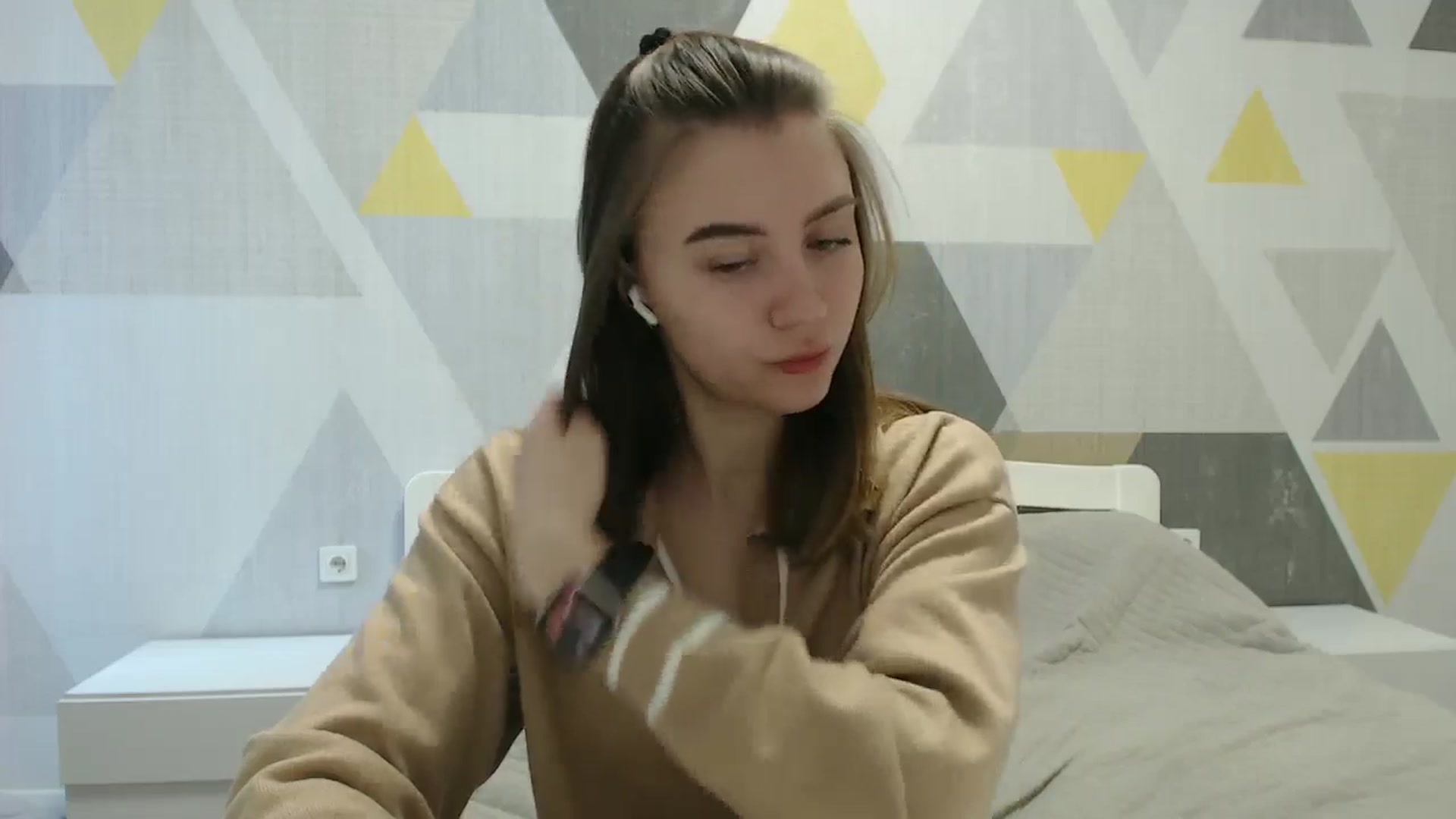 Gallery image thumbnail from Sulfate0's myfreecams stream on, 03/20/2025, 08:28 image 17 of 20