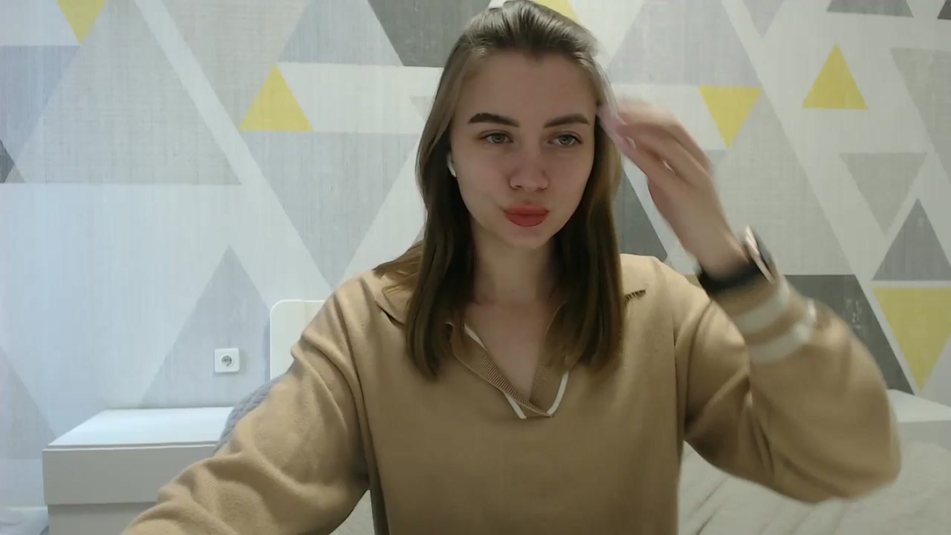 Gallery image thumbnail from Sulfate0's myfreecams stream on, 03/20/2025, 08:54 image 13 of 20