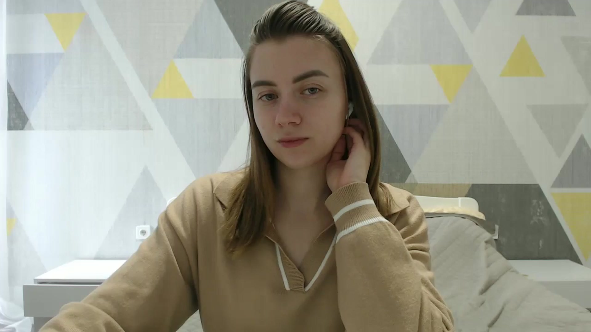 Gallery image thumbnail from Sulfate0's myfreecams stream on, 03/25/2025, 08:55 image 6 of 20