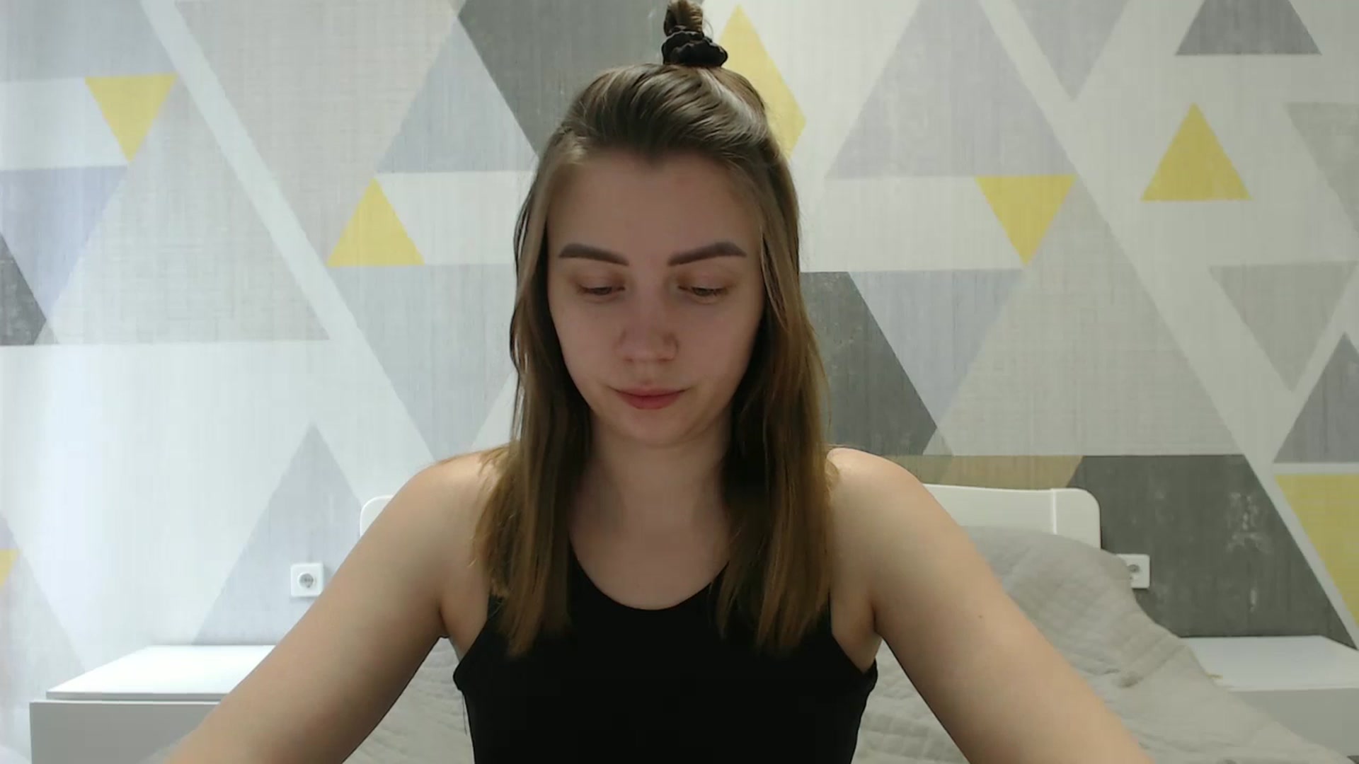 Gallery image thumbnail from Sulfate0's myfreecams stream on, 03/26/2025, 08:33 image 18 of 20