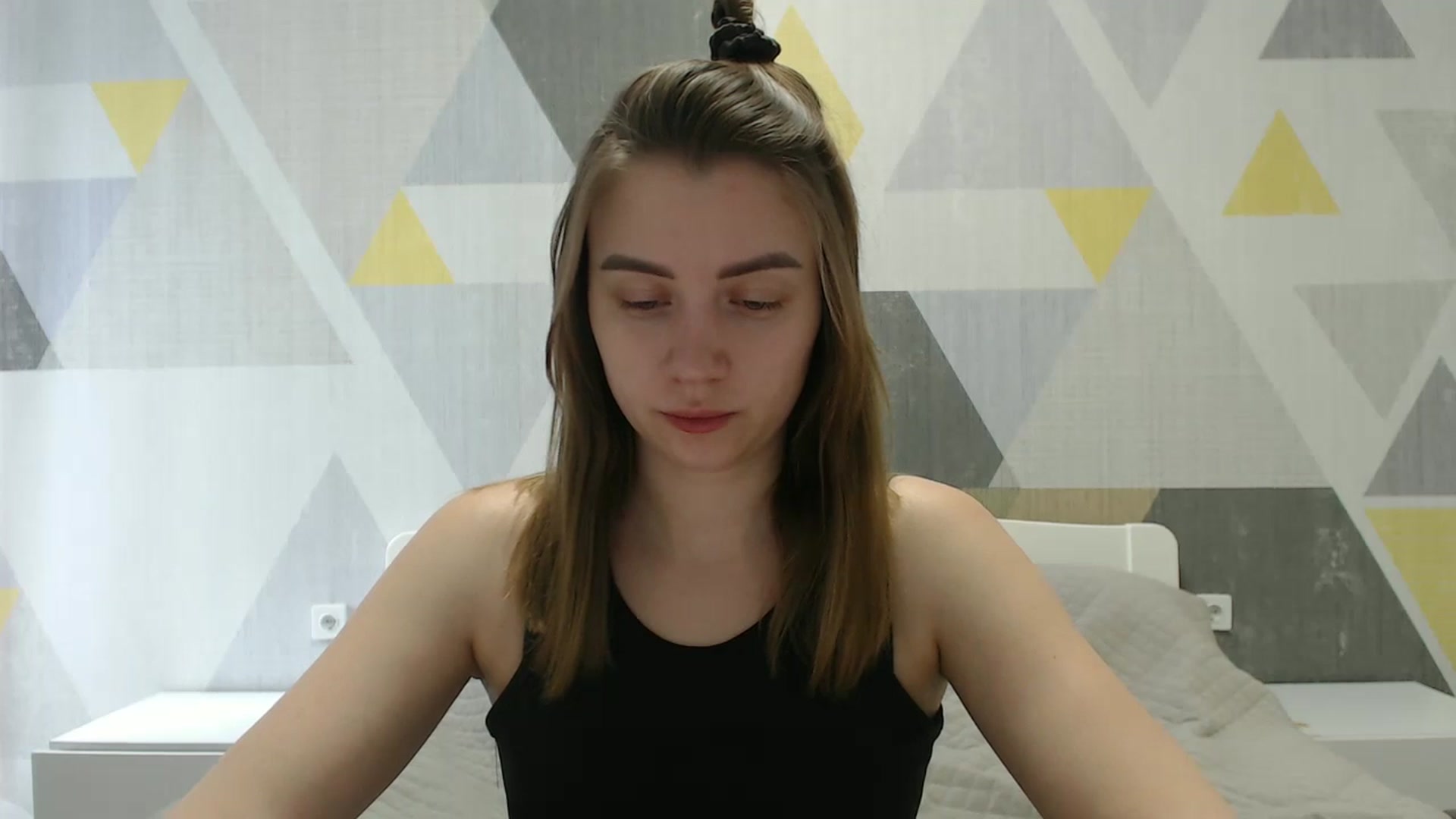 Gallery image thumbnail from Sulfate0's myfreecams stream on, 03/26/2025, 08:33 image 17 of 20