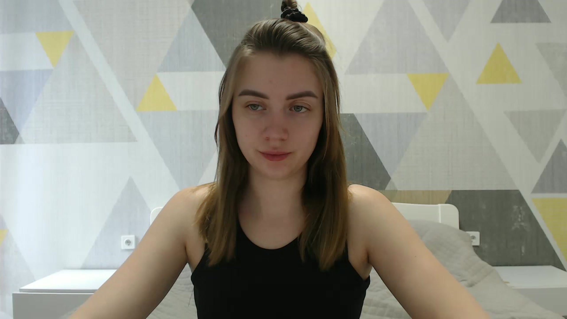 Gallery image thumbnail from Sulfate0's myfreecams stream on, 03/26/2025, 08:33 image 13 of 20