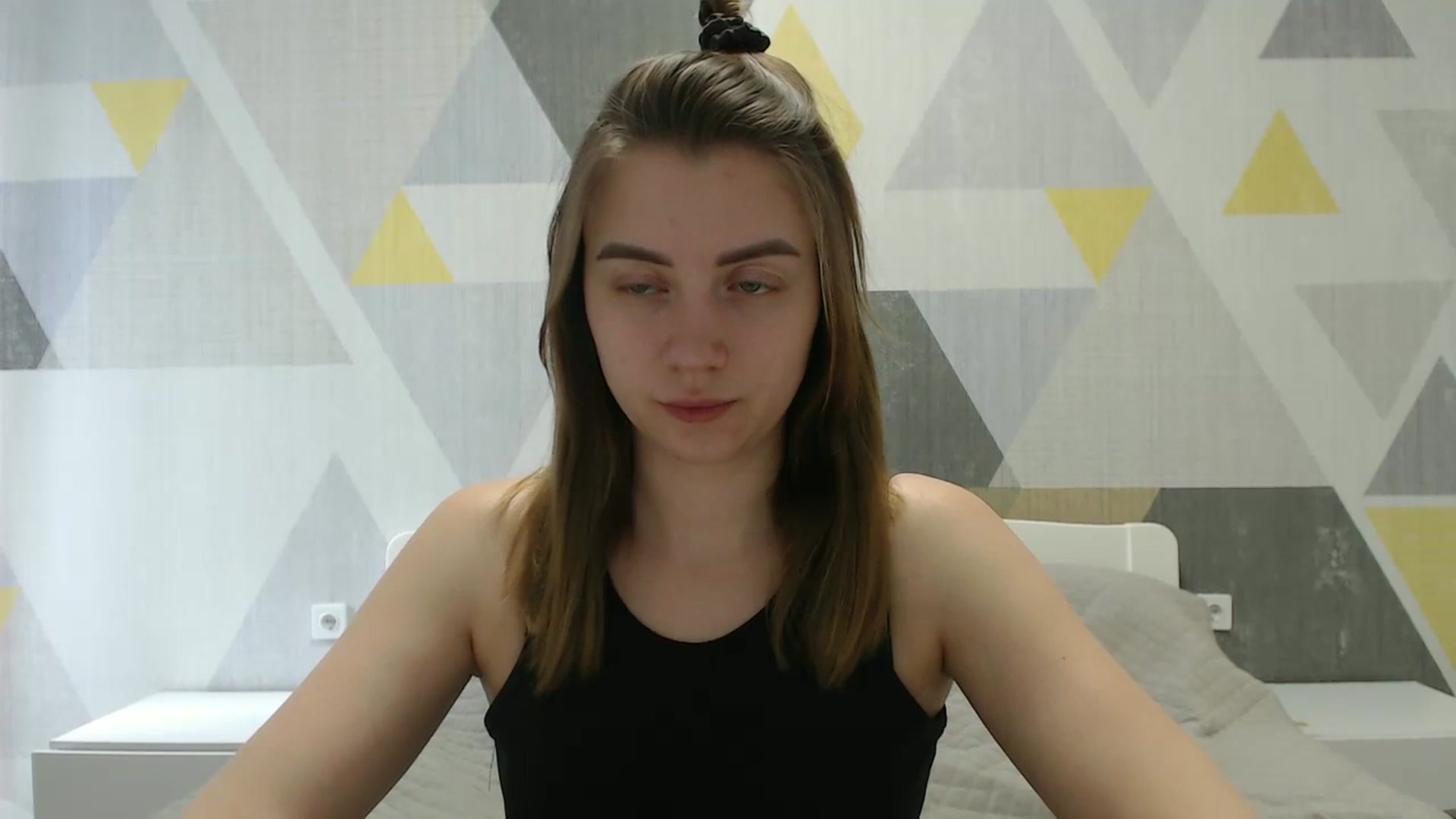 Gallery image thumbnail from Sulfate0's myfreecams stream on, 03/26/2025, 08:33 image 10 of 20