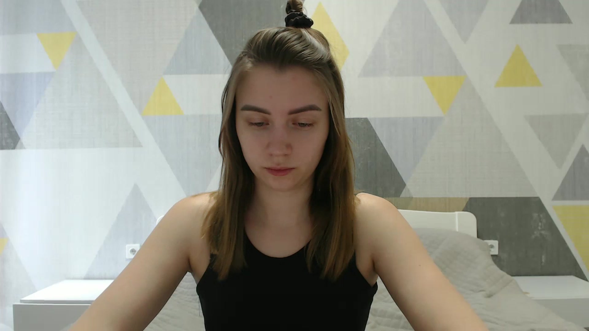 Gallery image thumbnail from Sulfate0's myfreecams stream on, 03/26/2025, 08:33 image 15 of 20