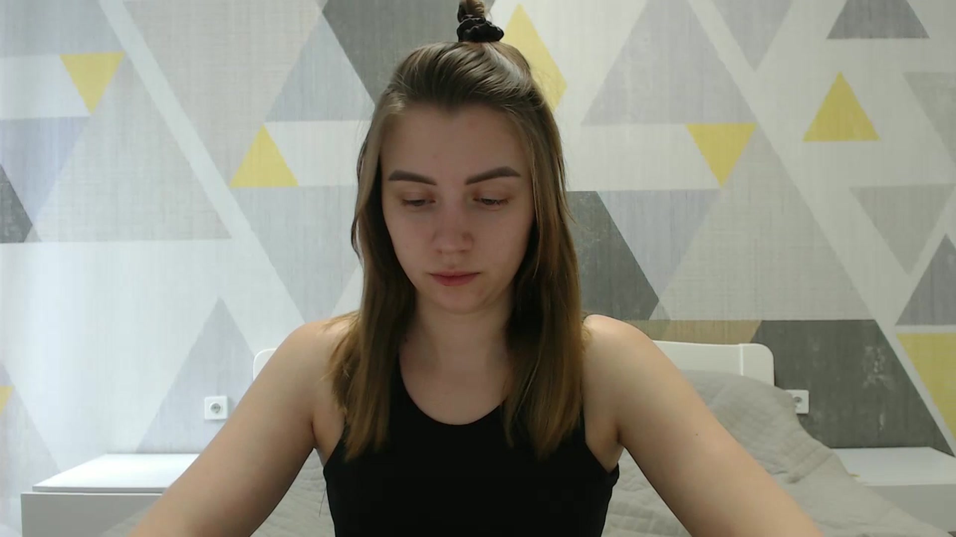 Gallery image thumbnail from Sulfate0's myfreecams stream on, 03/26/2025, 08:33 image 11 of 20