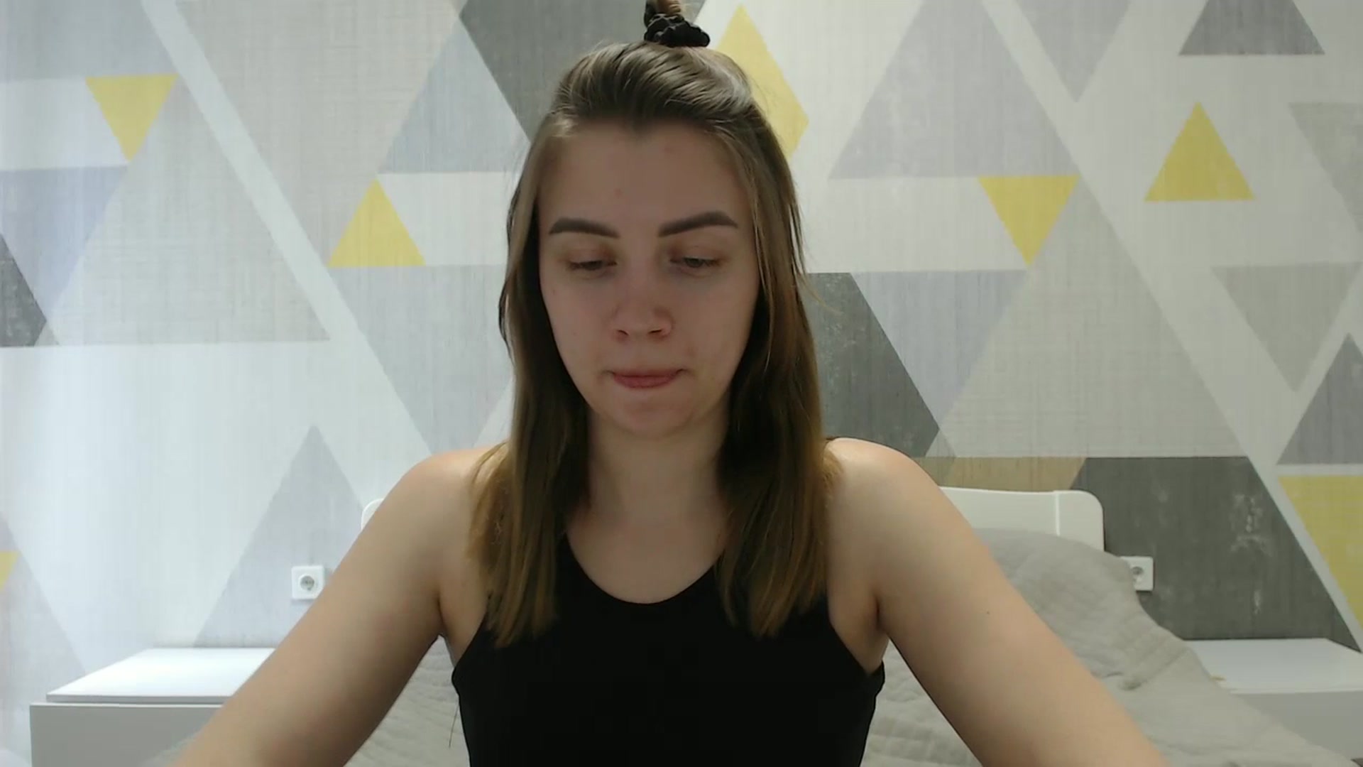Gallery image thumbnail from Sulfate0's myfreecams stream on, 03/26/2025, 08:33 image 9 of 20