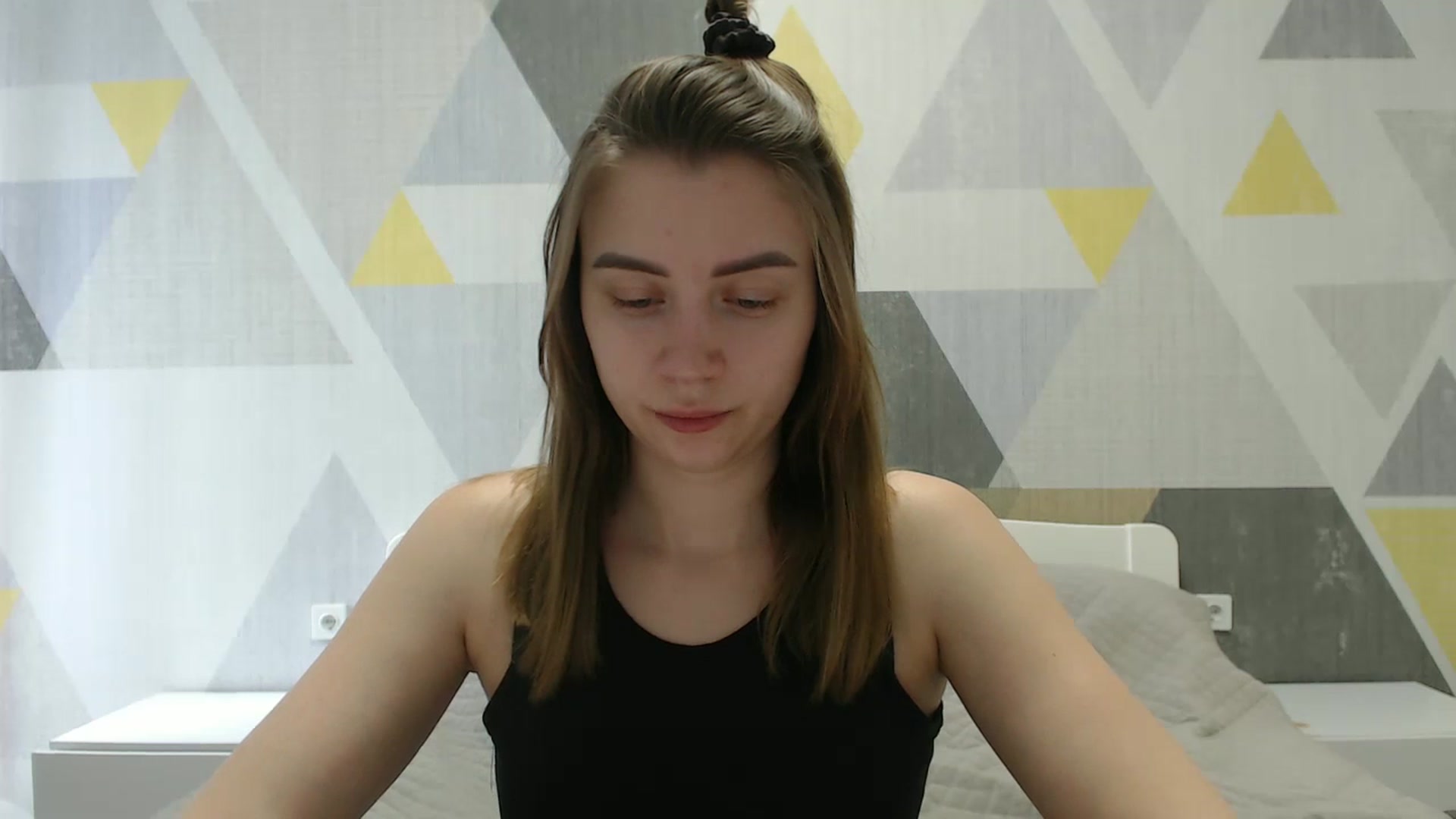 Gallery image thumbnail from Sulfate0's myfreecams stream on, 03/26/2025, 08:33 image 16 of 20