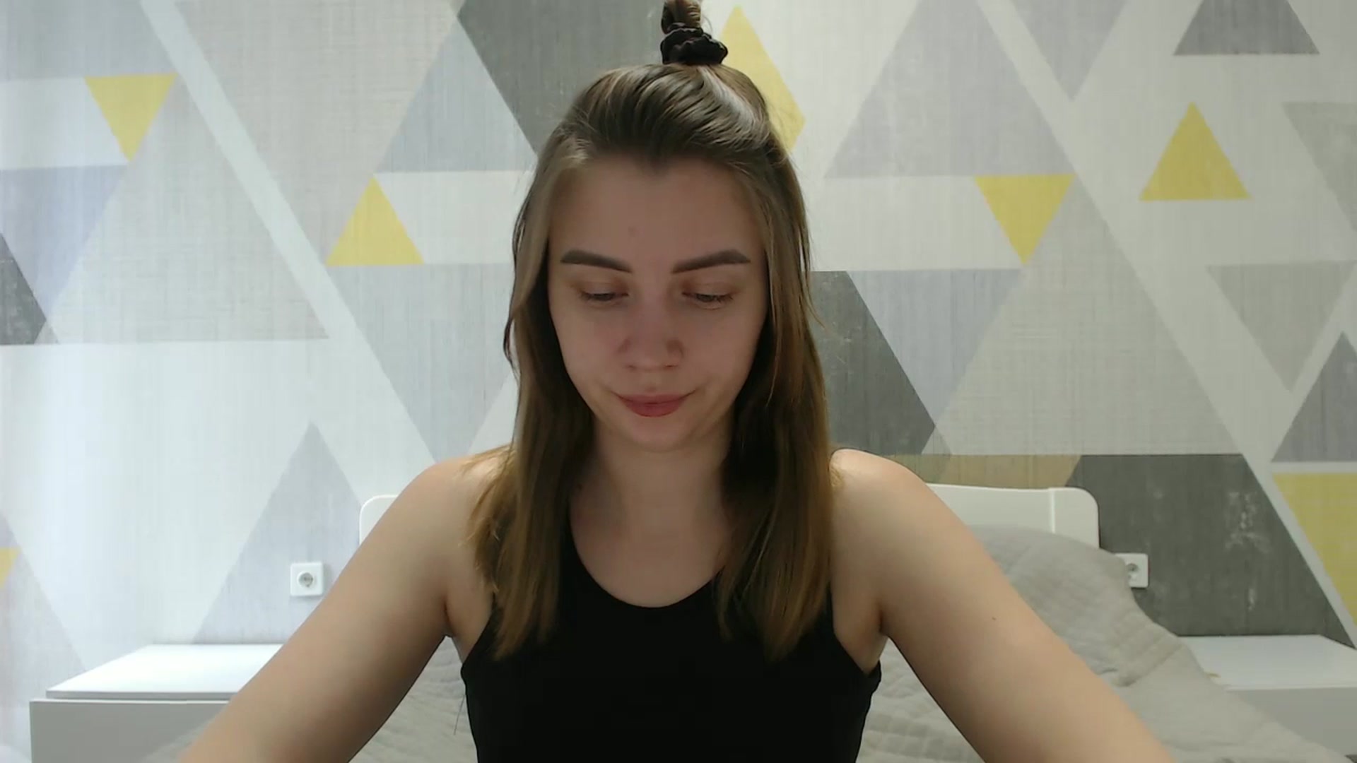 Gallery image thumbnail from Sulfate0's myfreecams stream on, 03/26/2025, 08:33 image 12 of 20