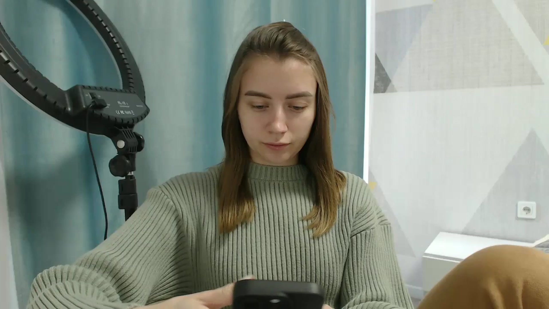 Gallery image thumbnail from Sulfate0's myfreecams stream on, 03/30/2025, 08:26 image 17 of 20