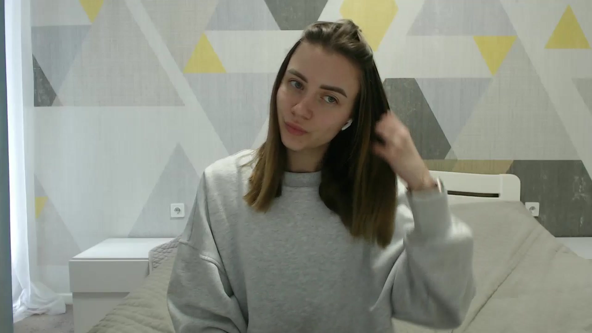 Gallery image thumbnail from Sulfate0's myfreecams stream on, 03/31/2025, 09:47 image 2 of 20